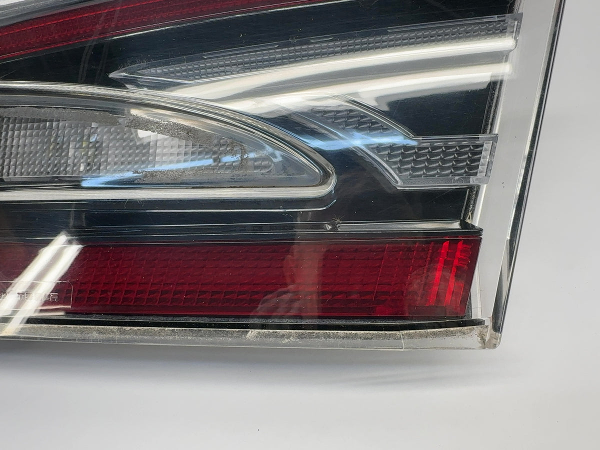 2015-2017 Tesla Model S Liftgate Tail Lamp Right 6005924-00-D