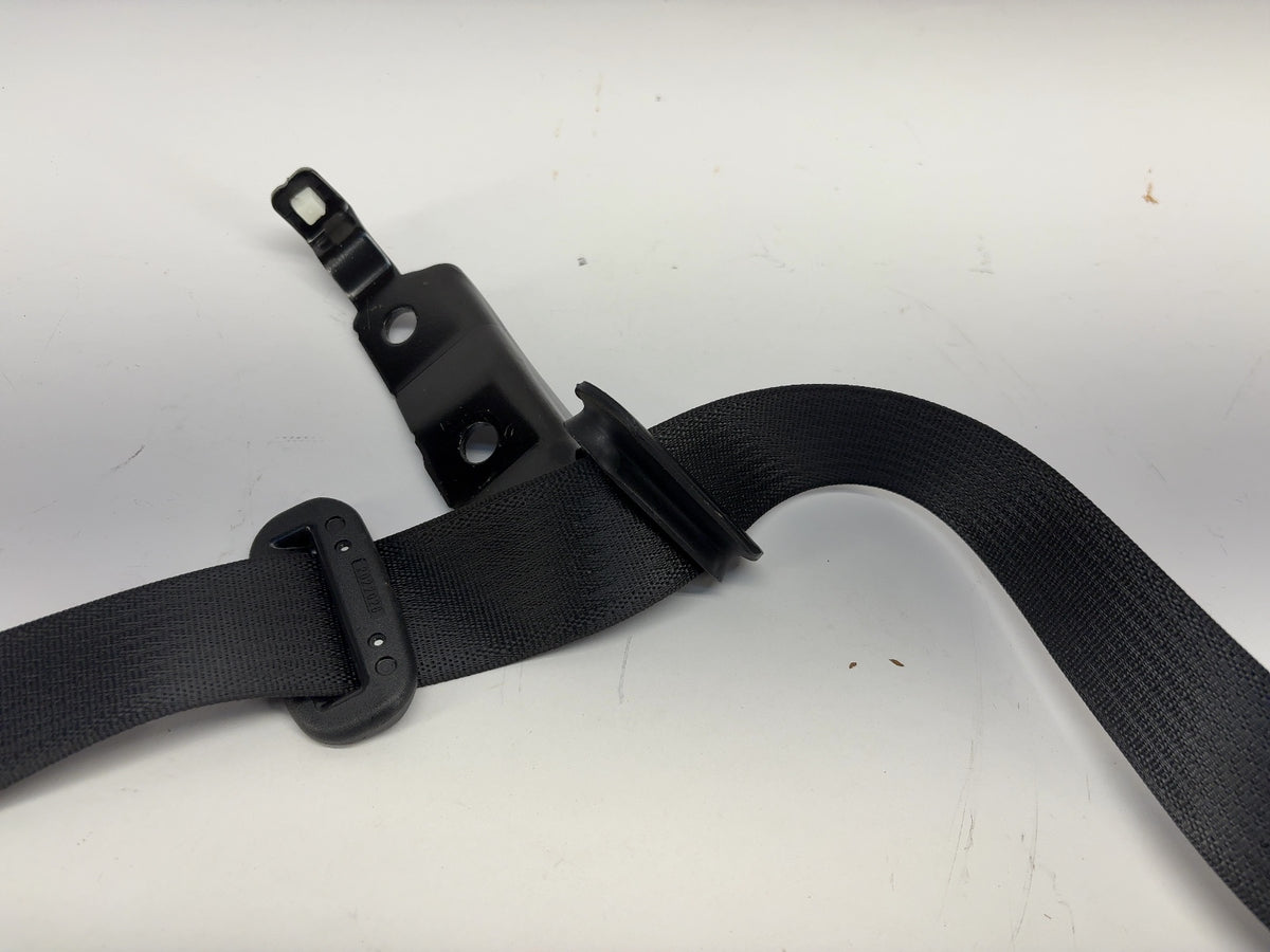 2015 Tesla Model S Rear Seat Belt Retractor 1023136-00-C