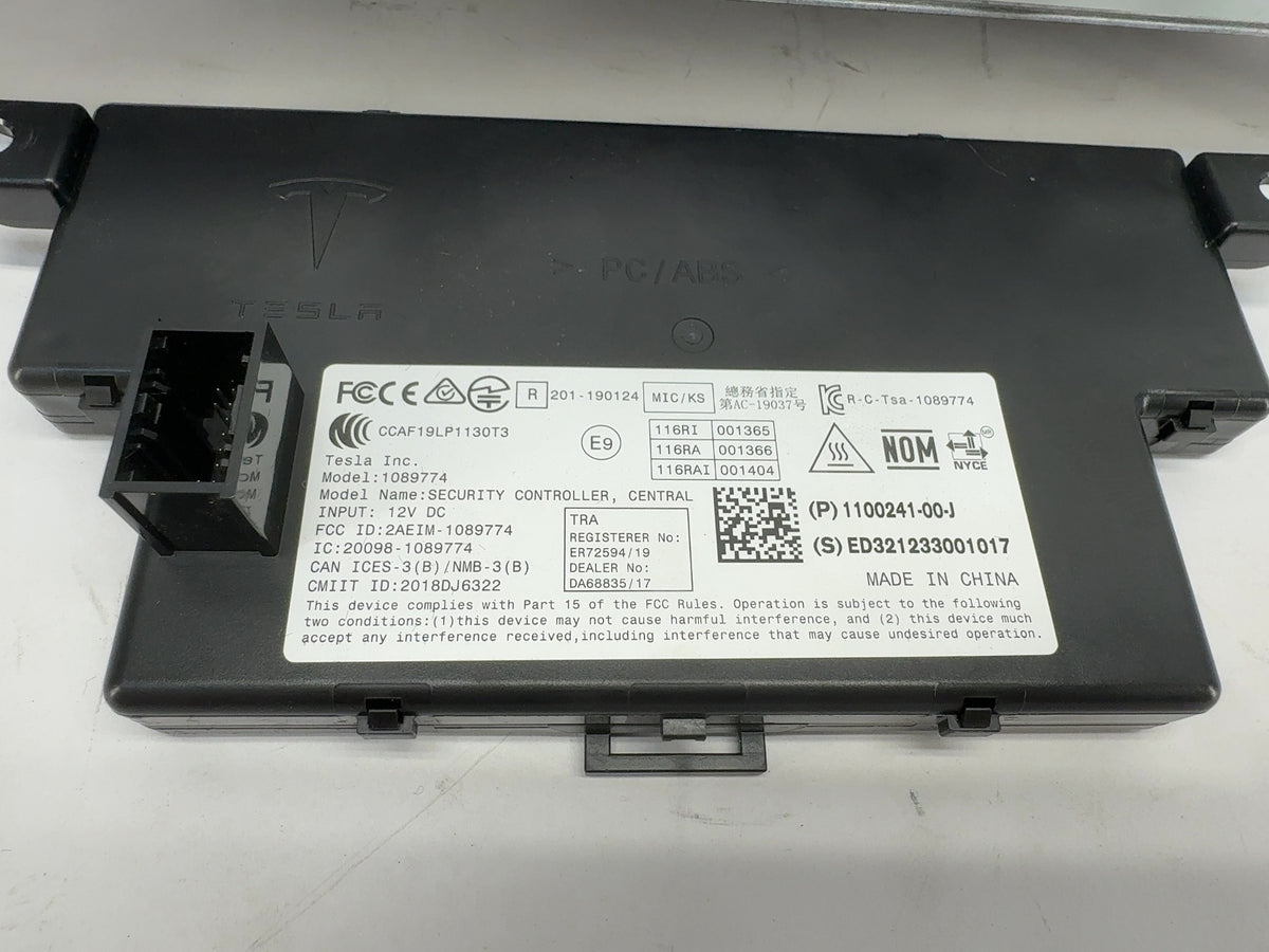 2021-2022 Tesla Model 3 Car Computer With Security Module 1566786-00-E