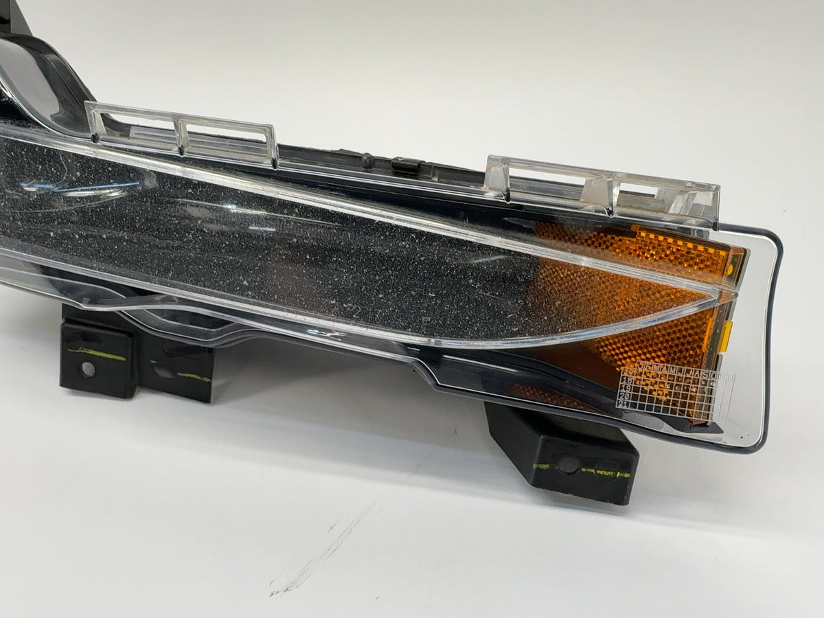 2017-2018 Tesla Model 3 Right Passenger Foglamp 1077392-00-C
