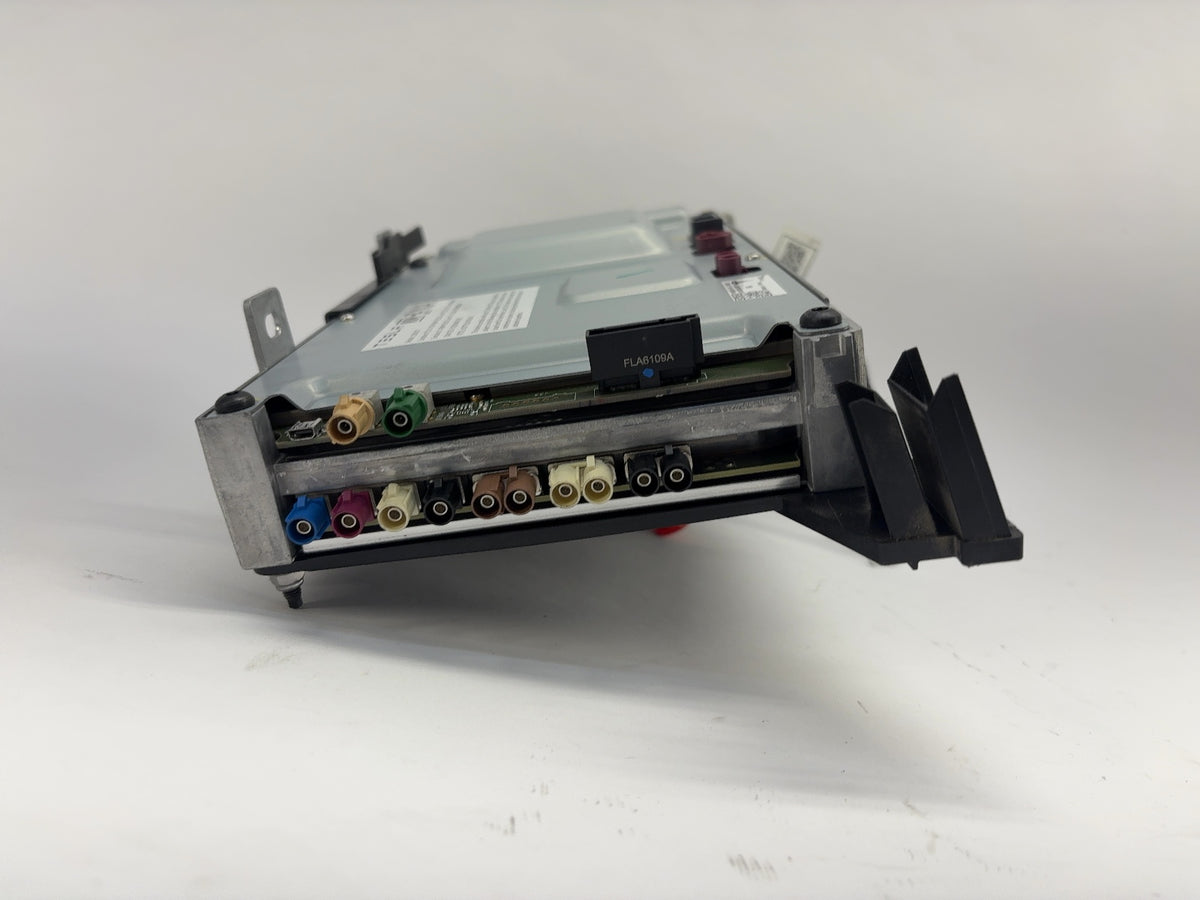 2020-2021 Tesla Model 3 Car Computer With Security Module 1566786-00-C