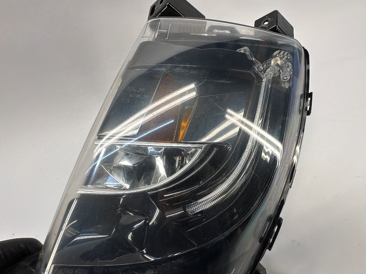 2013 Tesla Model S Lamp Front Cornering Left 1024016-00-A