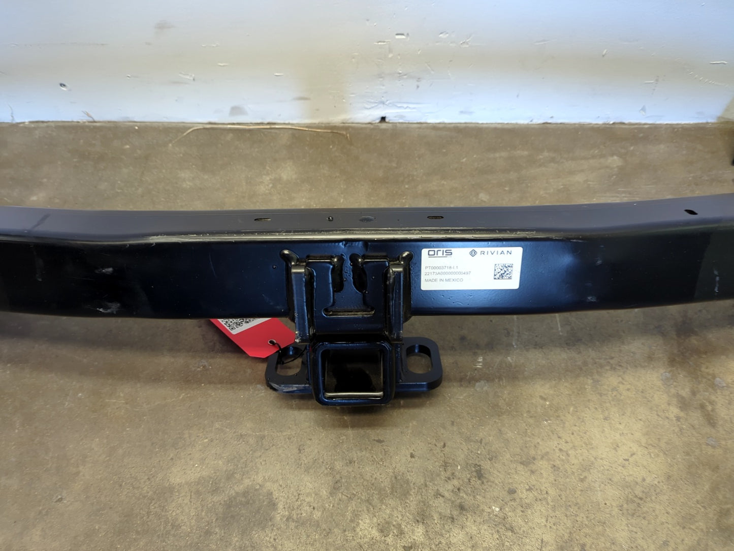 2022 Rivian R1T Tow Hitch PT00003718-I