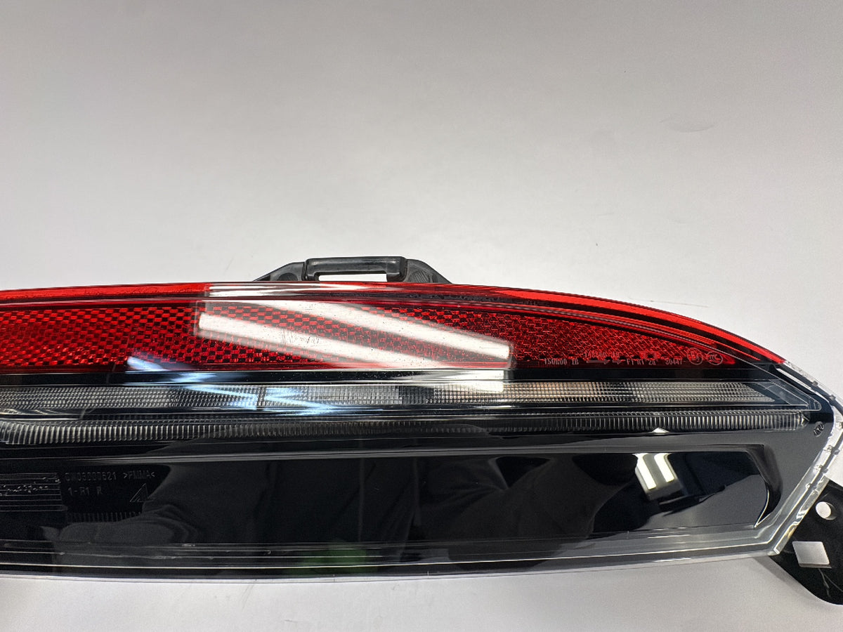 2025-2026 Tesla Model 3 Highland Rear Bumper Right Light 1712514-00-E