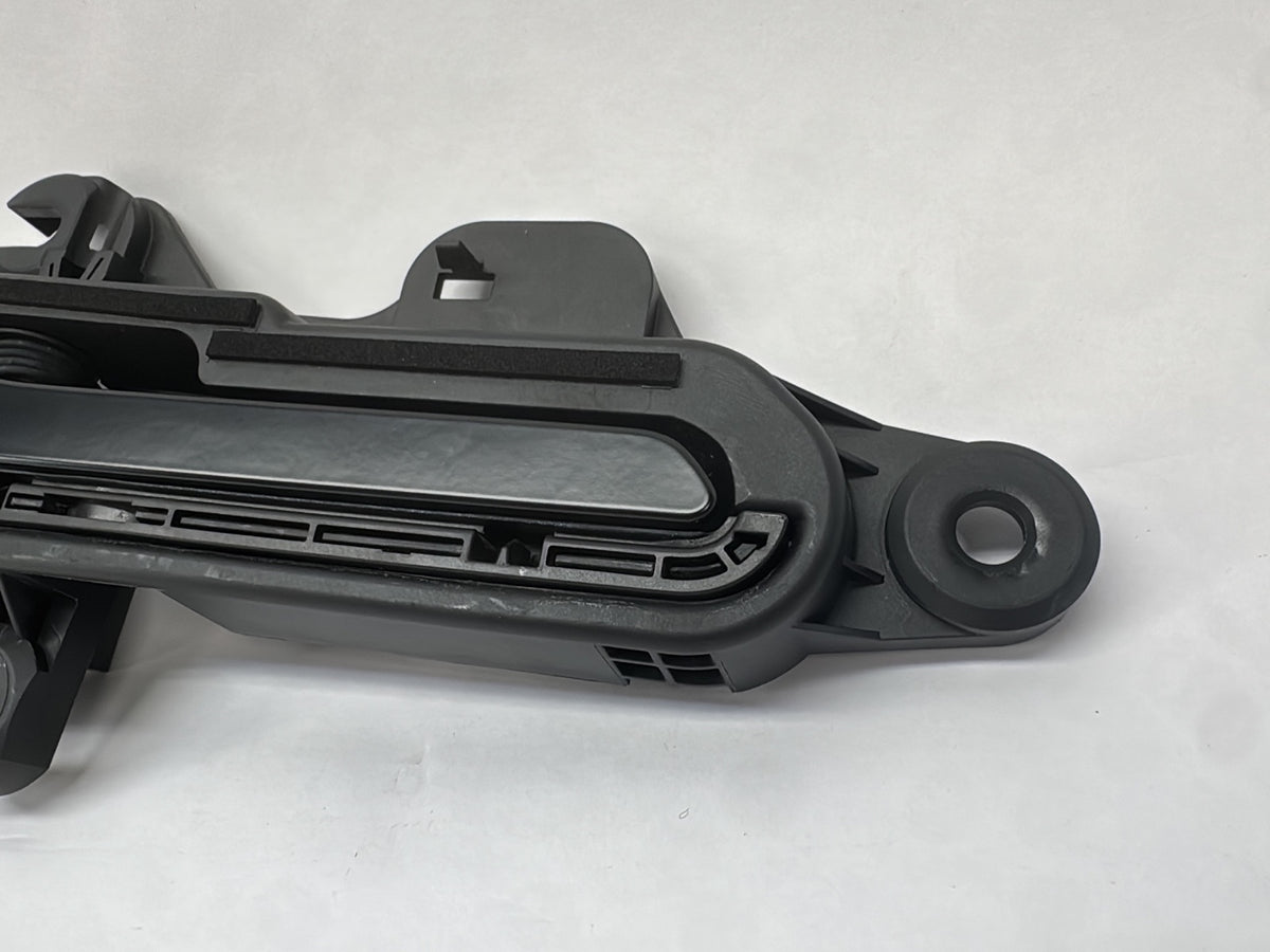 2026 Tesla Model 3 Highland Right Door Handle 1528115-98-E