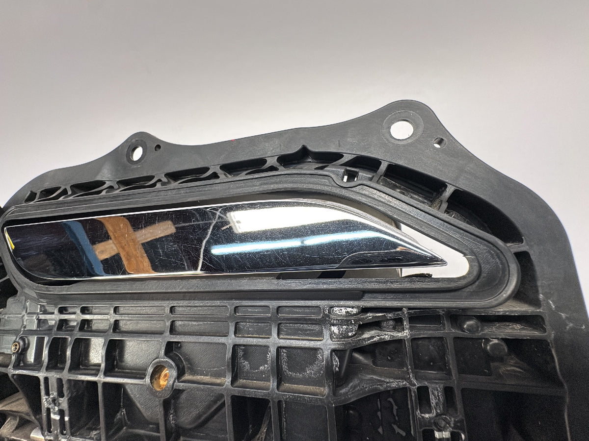 2013 Tesla Model S Front Right Exterior Door Handle 1007372-00-H