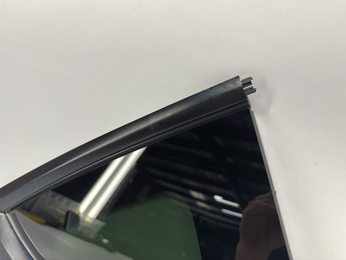2021-2023 Tesla Model Y Right Quarter Glass 1495741-00-E