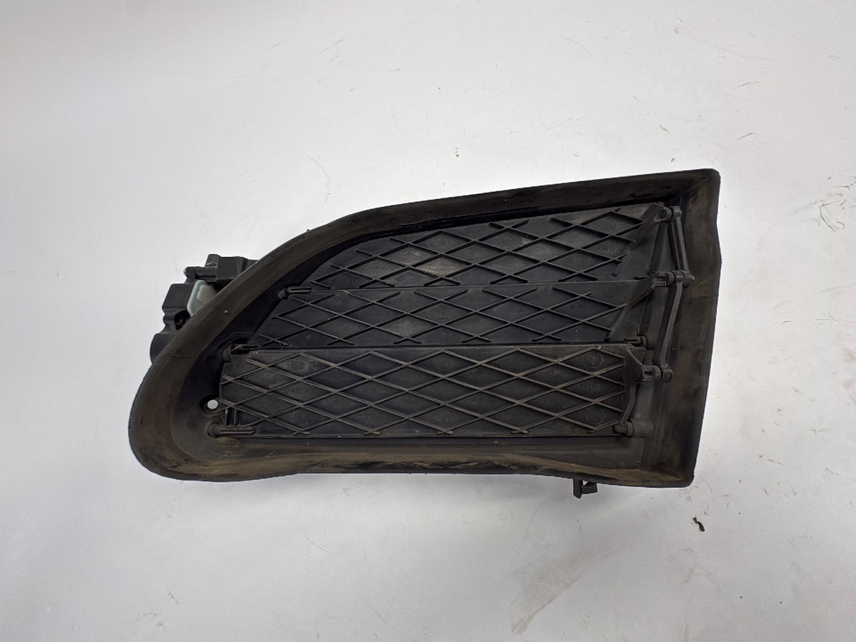 2013 Tesla Model S Active Louvre Right 1007269-00-D