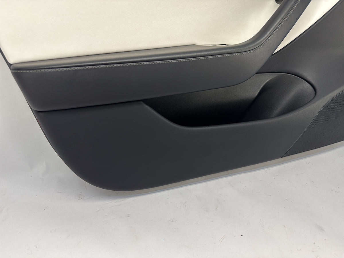 2018 Tesla Model 3 Front Left Door Panel 1090409-02-I