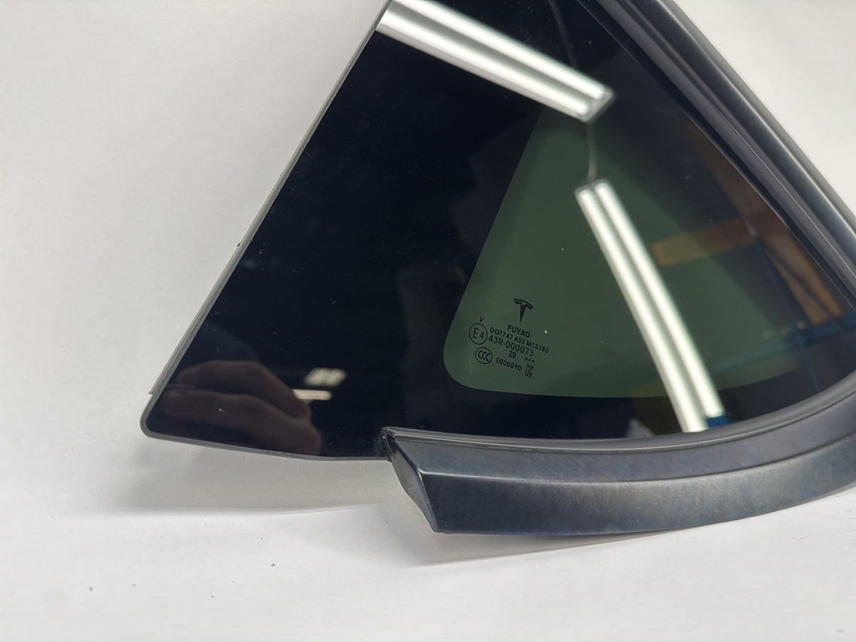 2021-2023 Tesla Model Y Left Quarter Glass 1495740-00-E