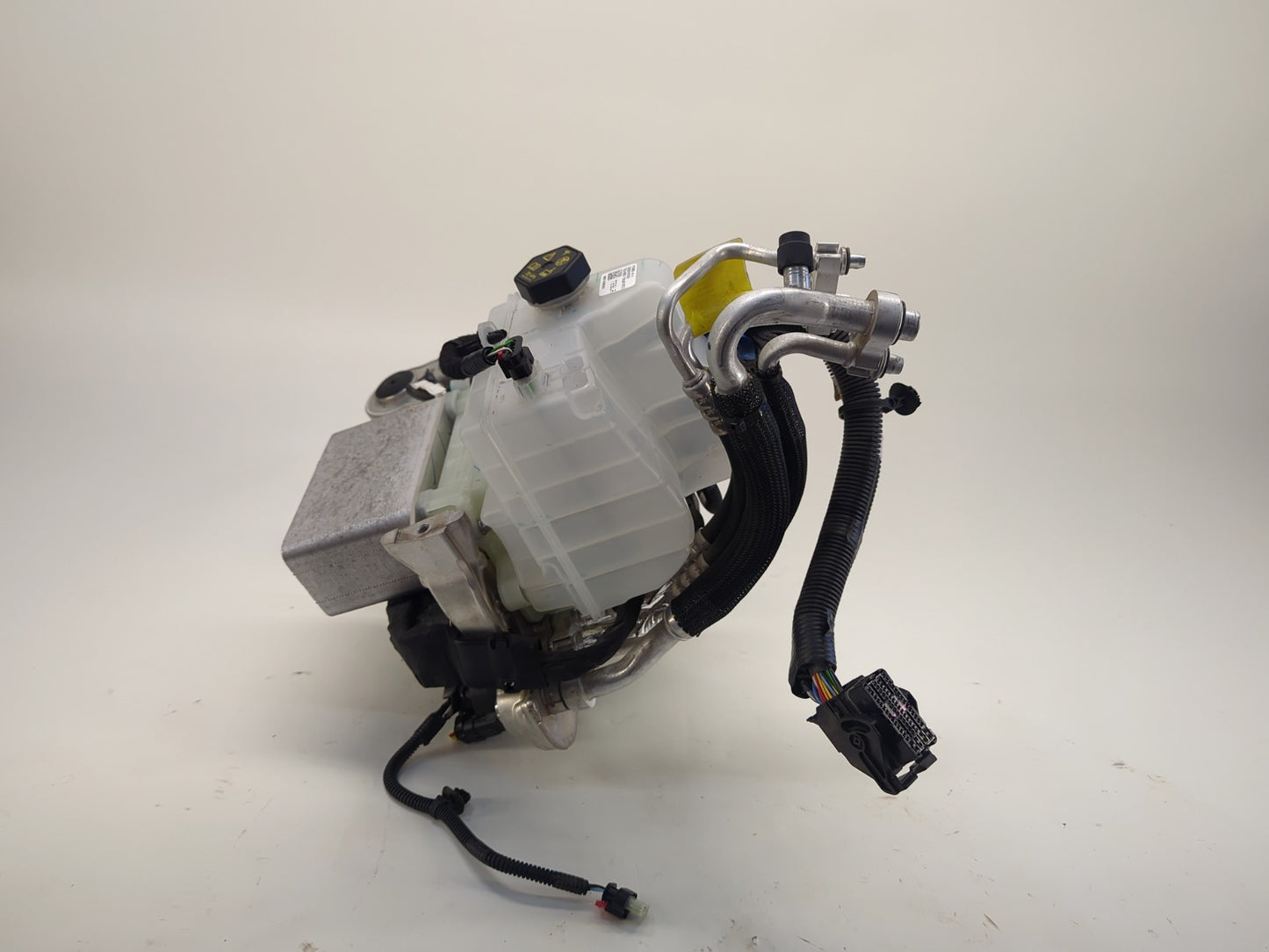 2024-2025 Tesla Model Y Supermanifold Assembly 1547595-03-H