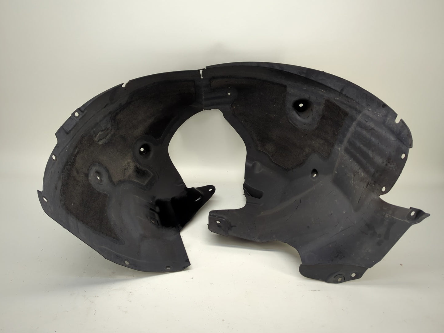 2022 Tesla Model 3 Front Left Wheel Liner 1081581-00-E