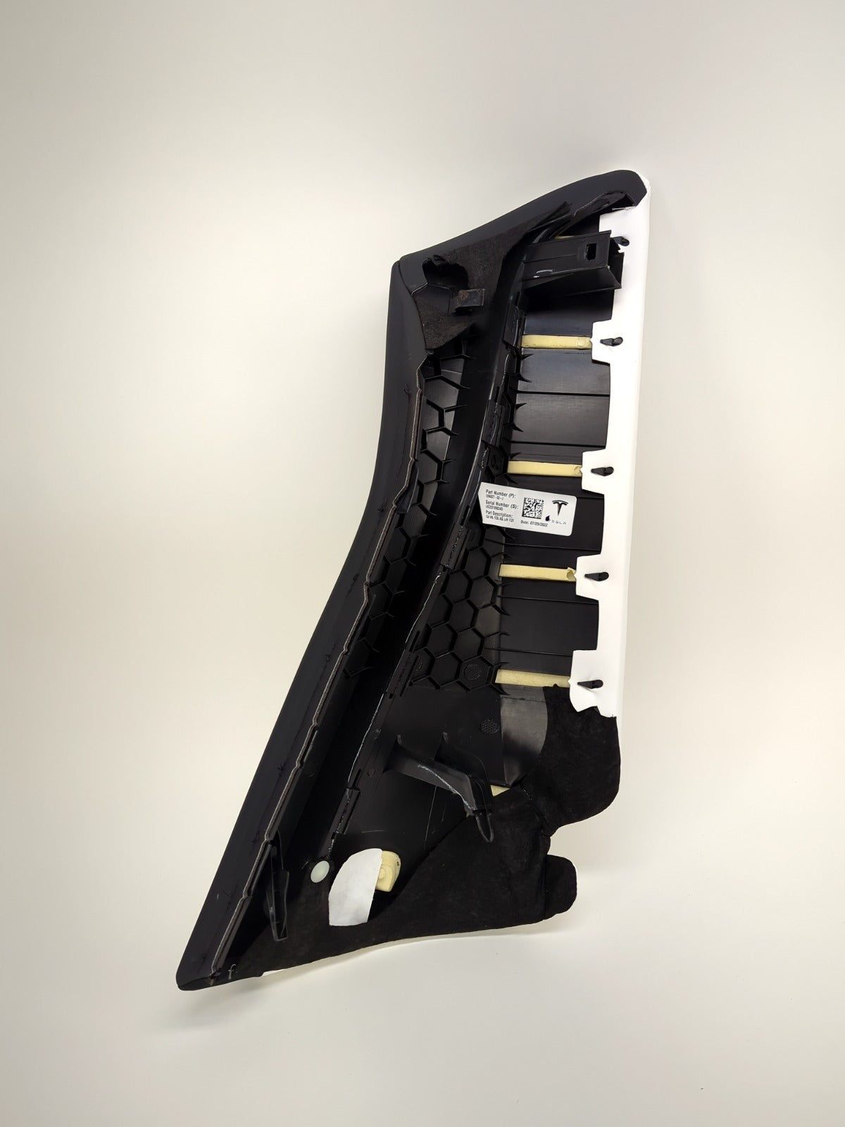 2022 Tesla Model 3 Second Row Bolster Left White 1096027-02-J