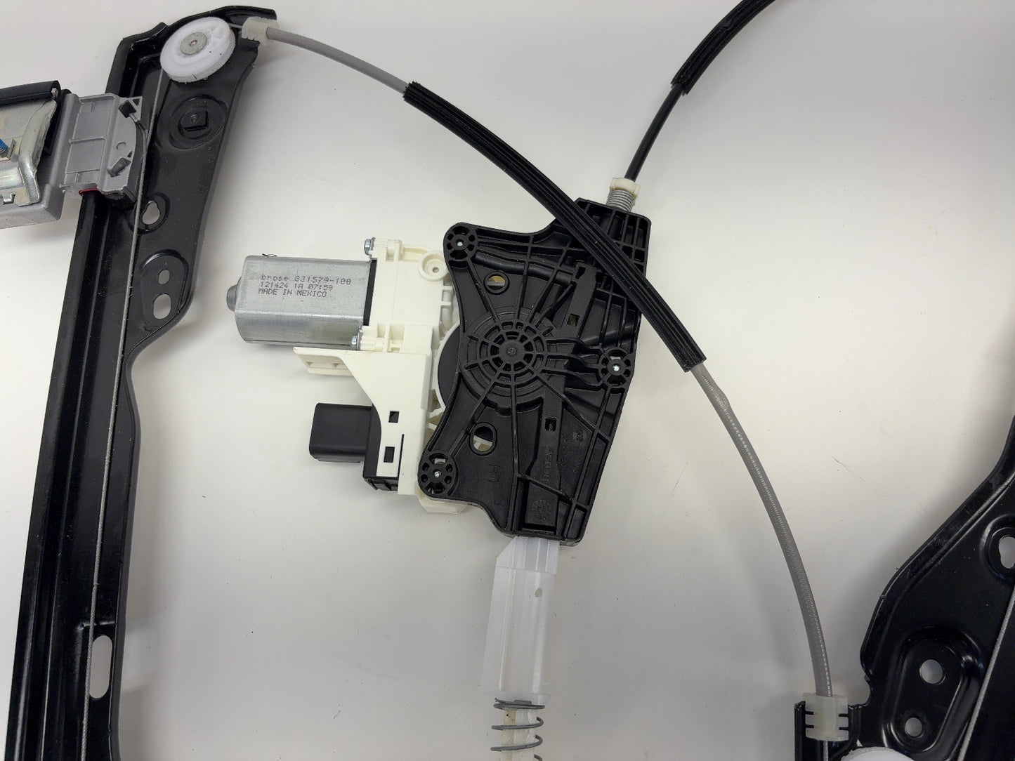 2024-2025 Tesla Model Y Front Left Door Window Regulator 1526800-00-G