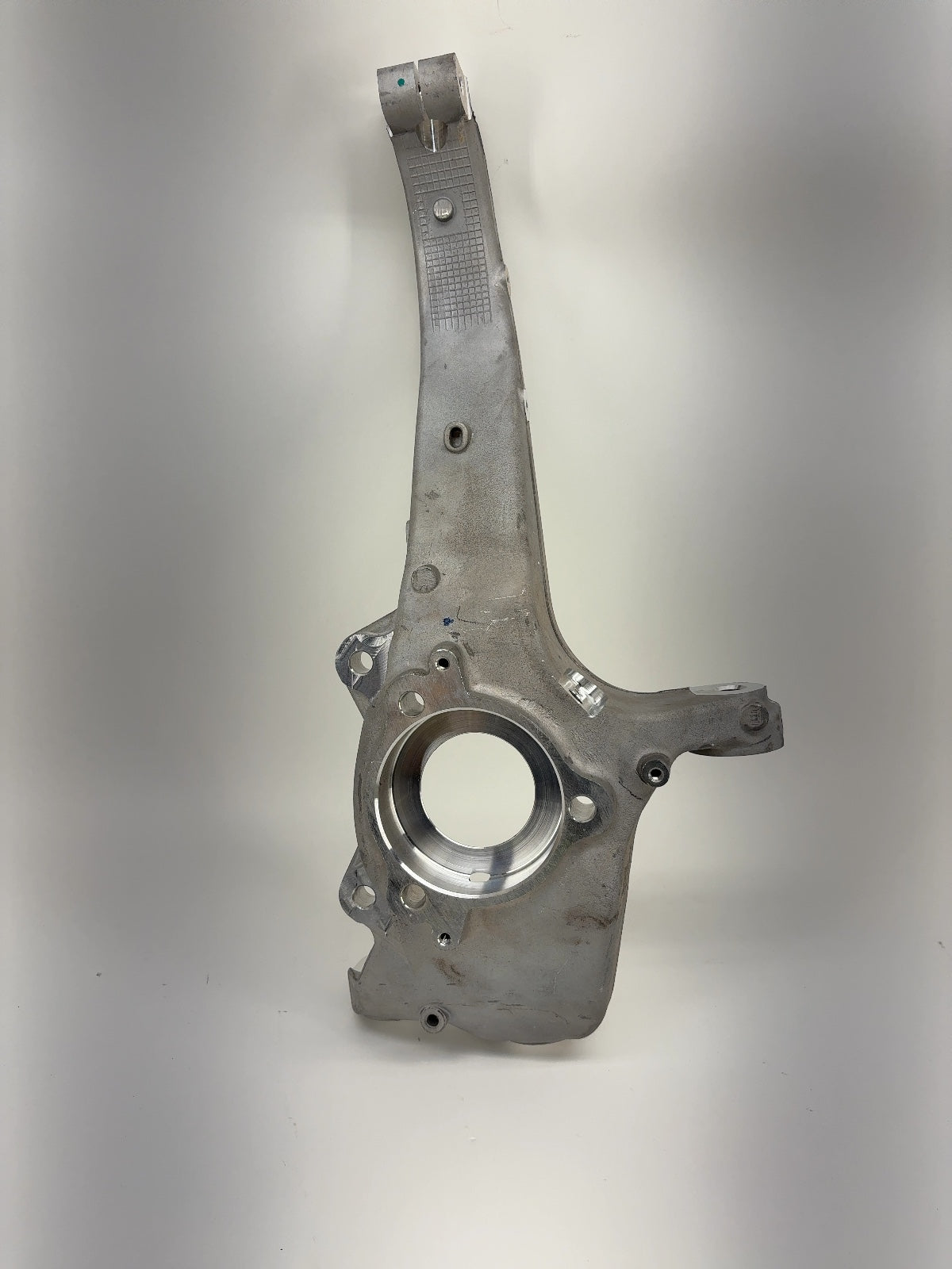2022-2023 Tesla Model Y Front Right Knuckle 1188316-00-E