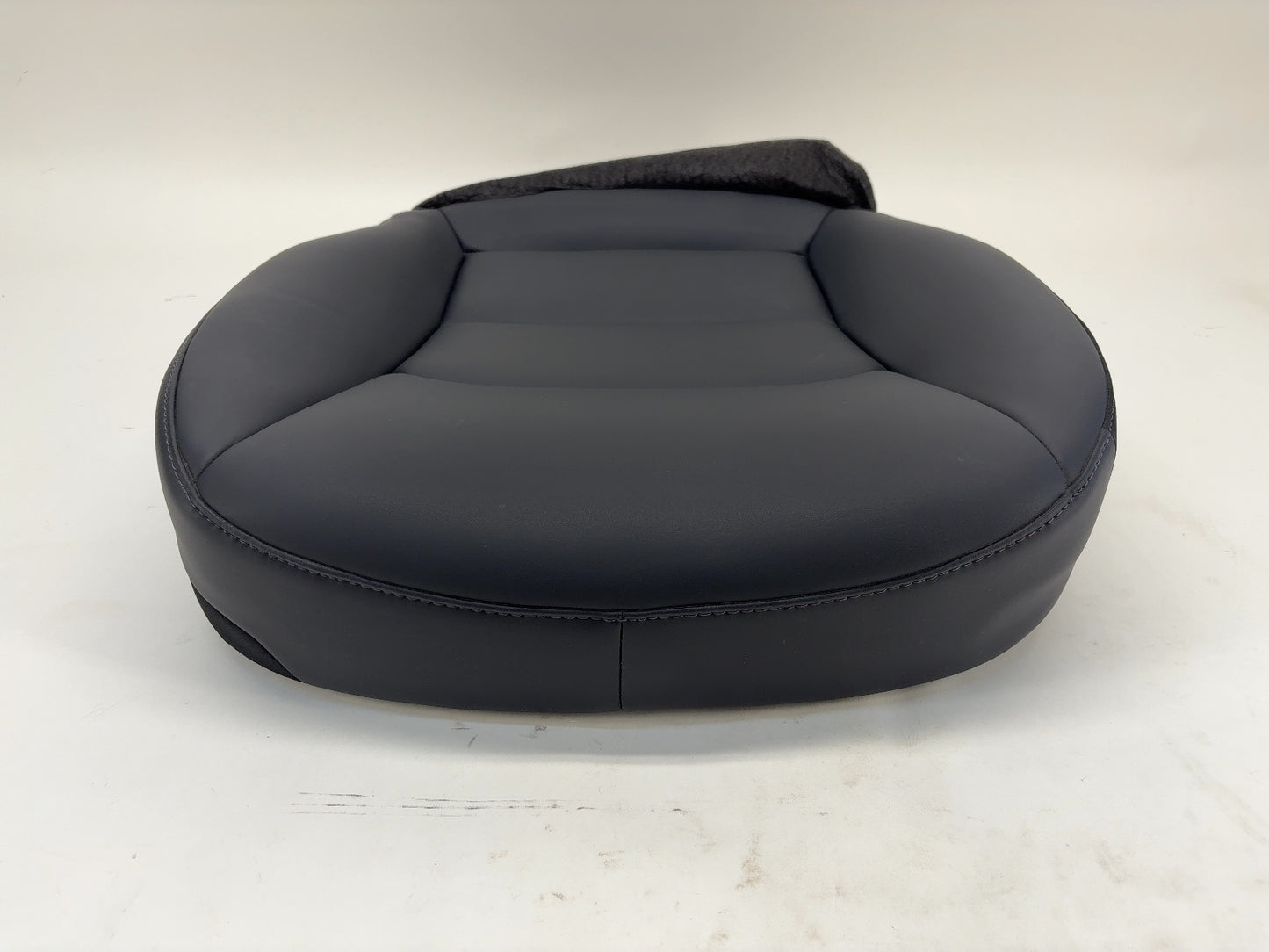 2022 Tesla Model Y Front Left Driver Seat Lower Cushion Black 1452936-81-C