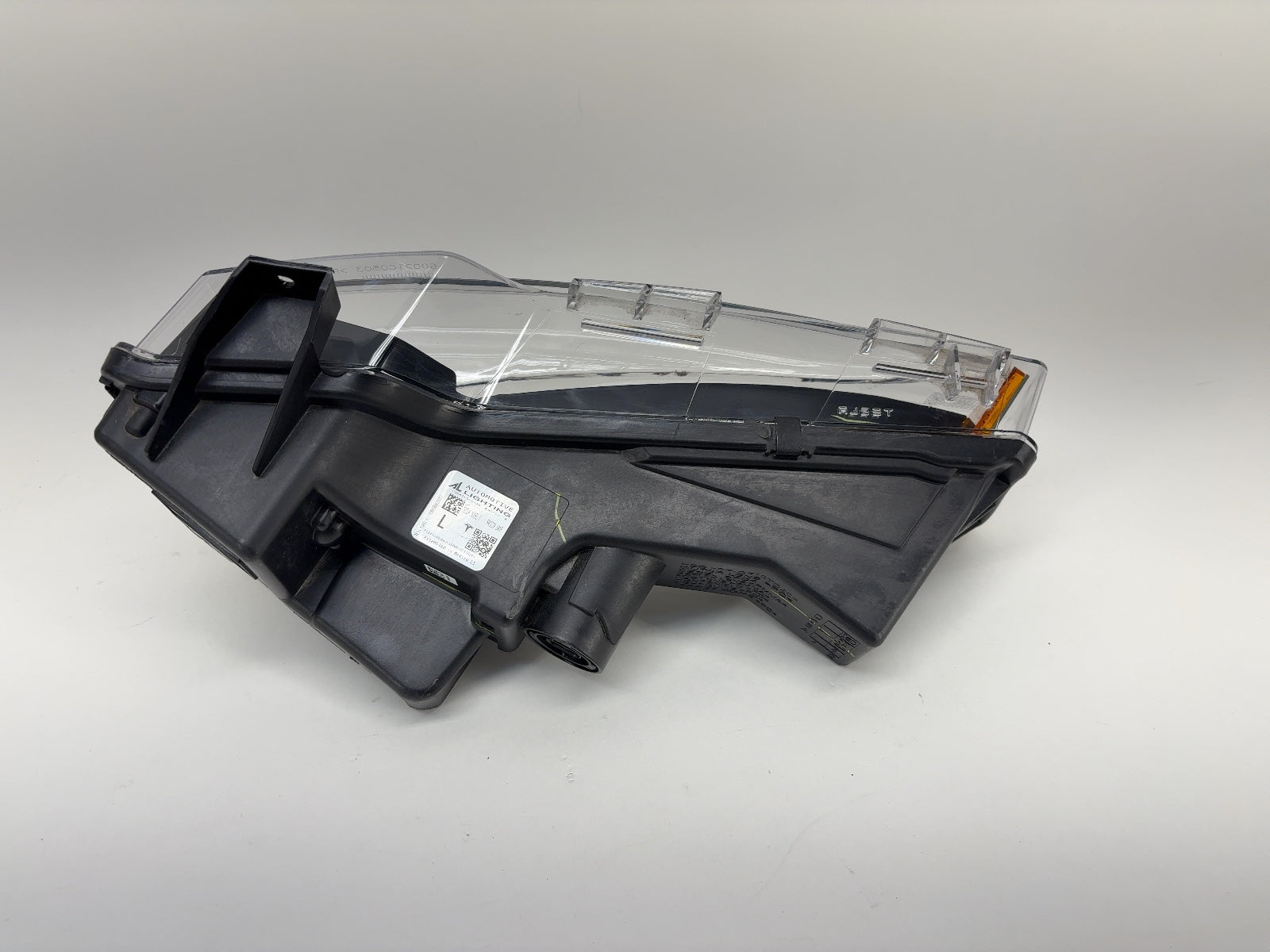 TEM-1077392-A For Tesla Model 3 Y Fog Light Right Side (Transparent Bu TEM-1077392-A For Tesla Model 3 Y Fog Light Right Side (Transparent Bu
