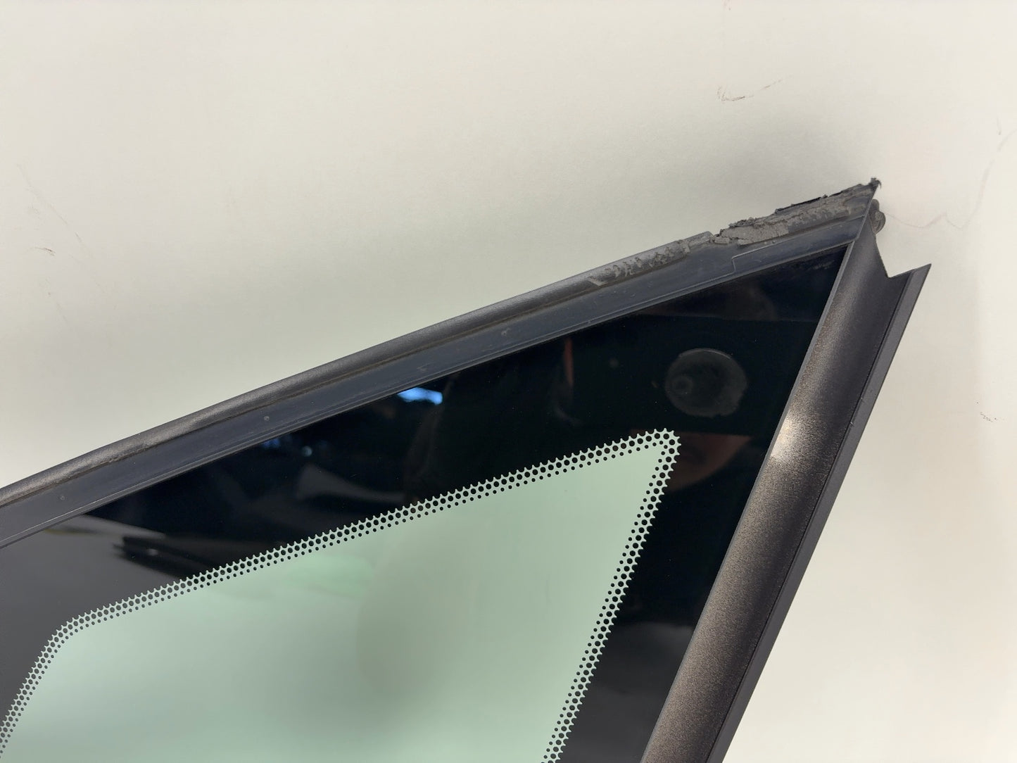 2017 Tesla Model X Quarter Glass Right 1034907-85-F