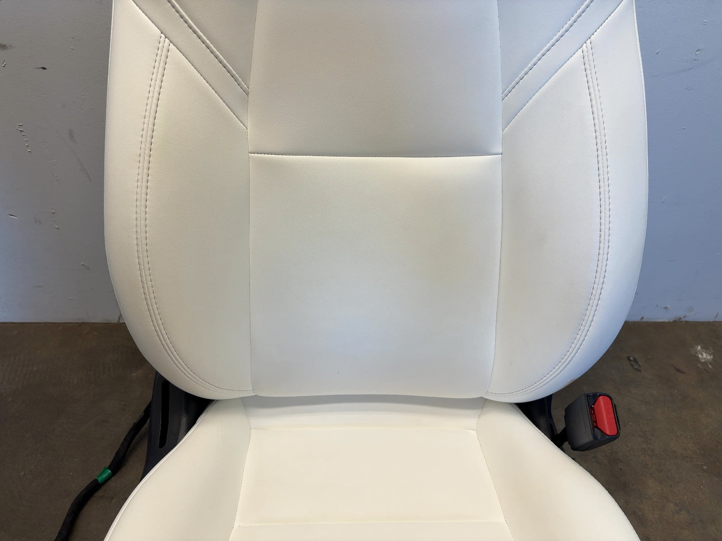 2021 Tesla Model Y Front Right Passenger Seat Assembly White 7654324-02-C