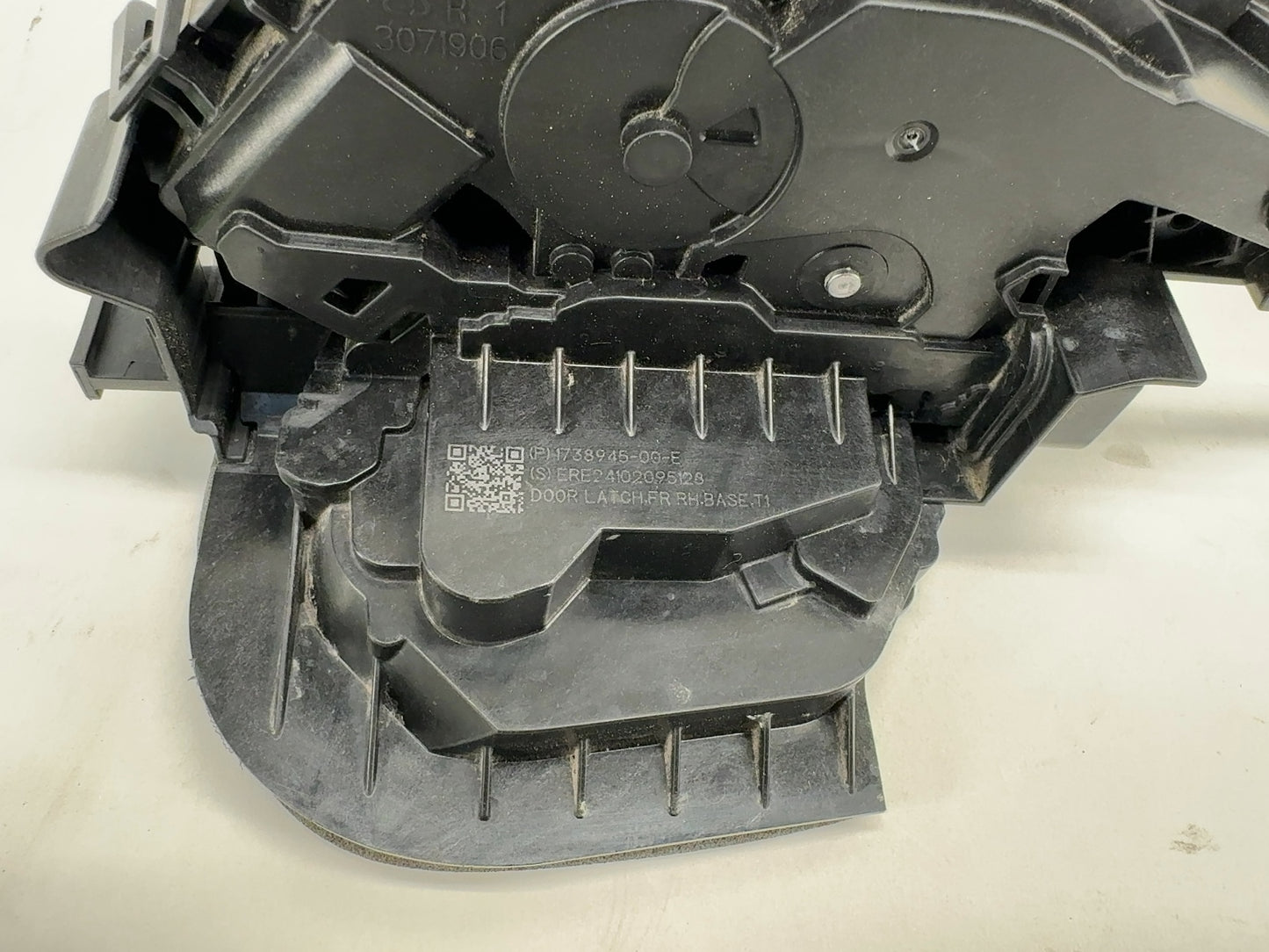 2024 Tesla Model 3 Highland Door Latch Front Right 1738945-00-E