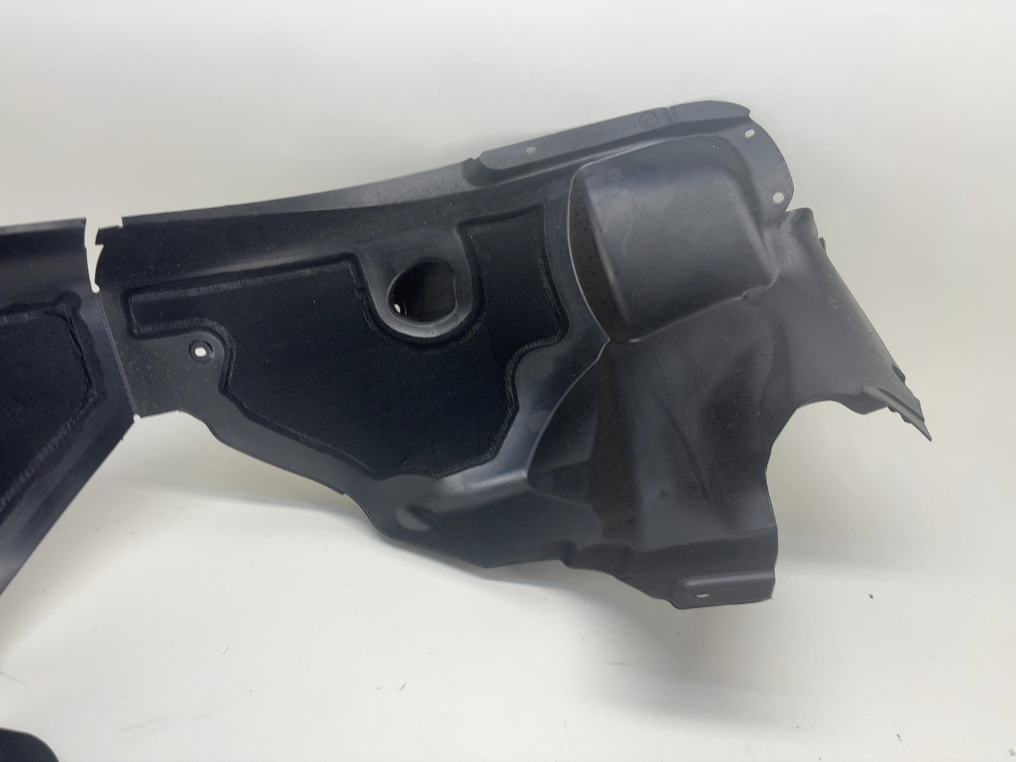 2024-2025 Tesla Model 3 Highland Front Left Wheel Arch Liner 1694553-00-E