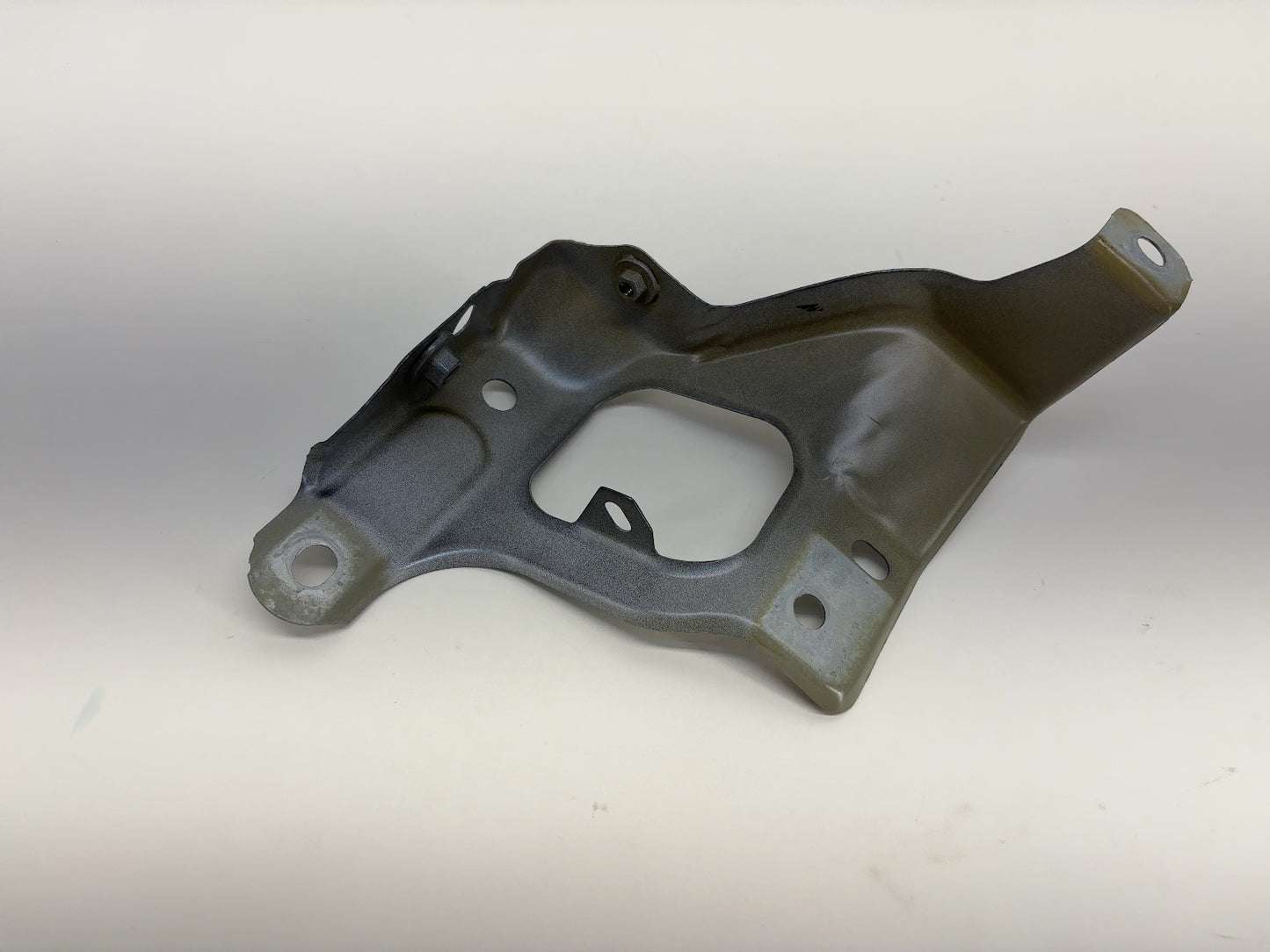 2023 Tesla Model 3 Front Left Fender Support Bracket 1086017-00-D