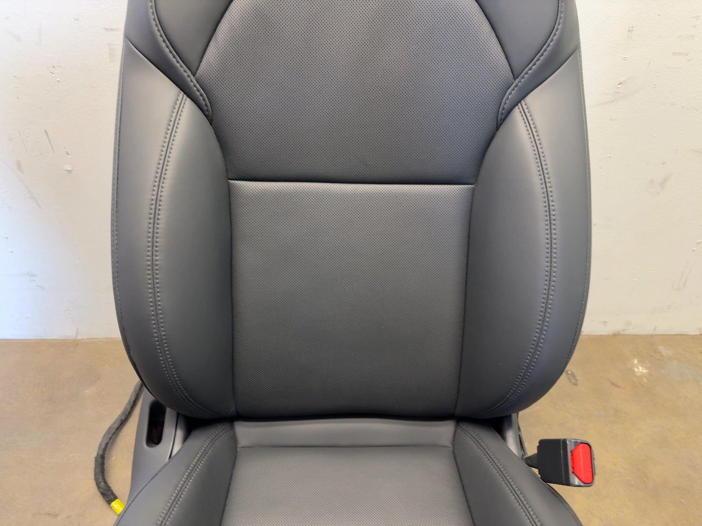 2025 Tesla Model 3 Highland Front First Row Seat Right Black 7754324-01-B