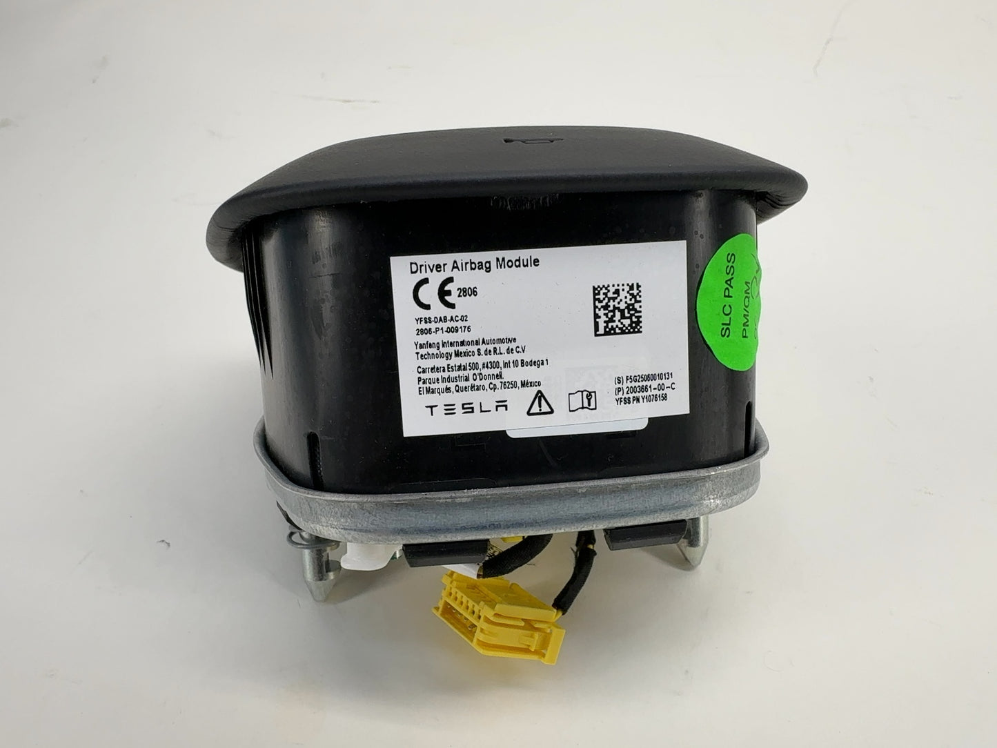 2025 Tesla Model Y Juniper Steering Wheel Airbag 2003661-00-C