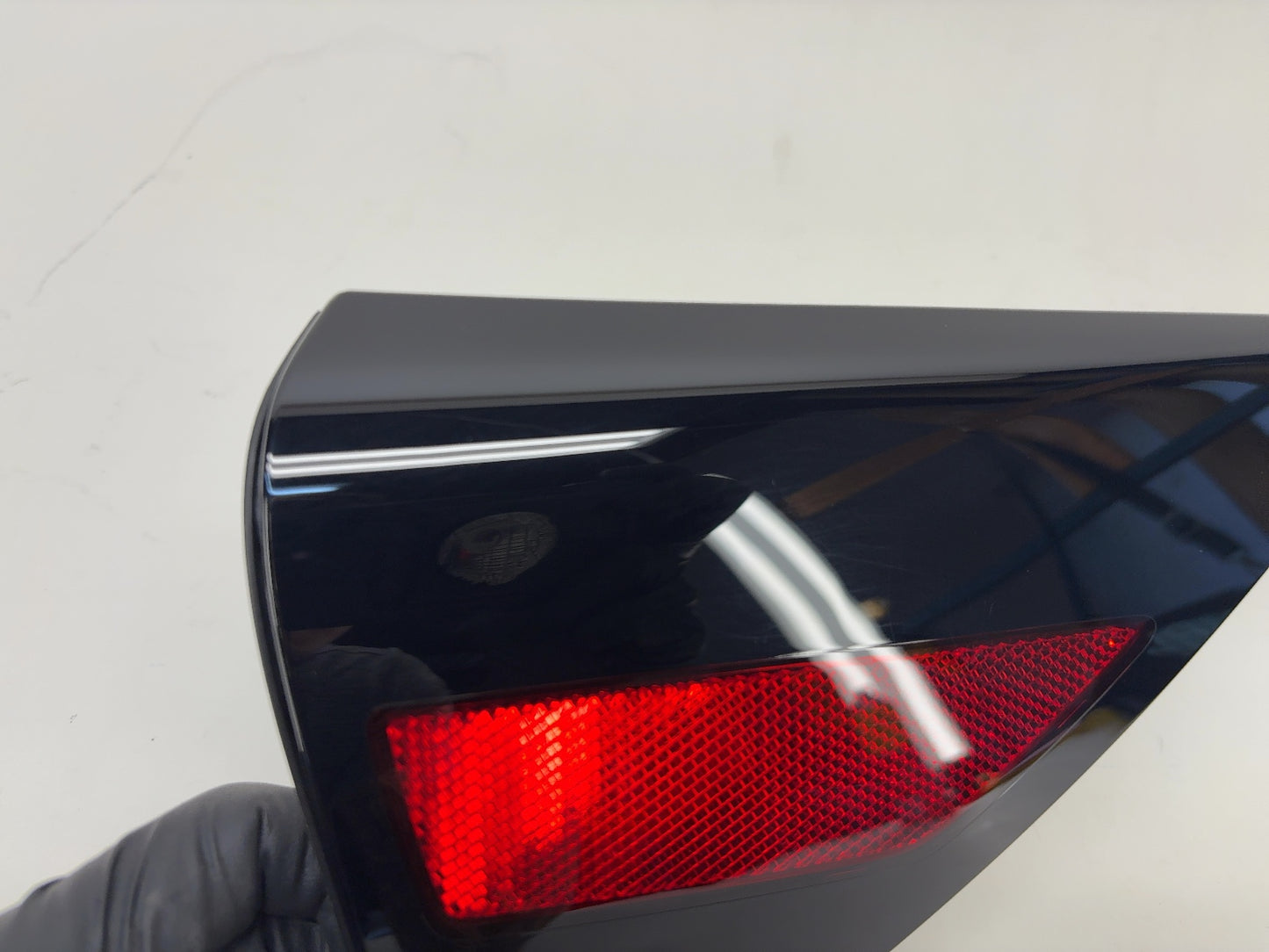 2025 Tesla Model 3 Highland Right Quarter Reflector 1715105-30-A