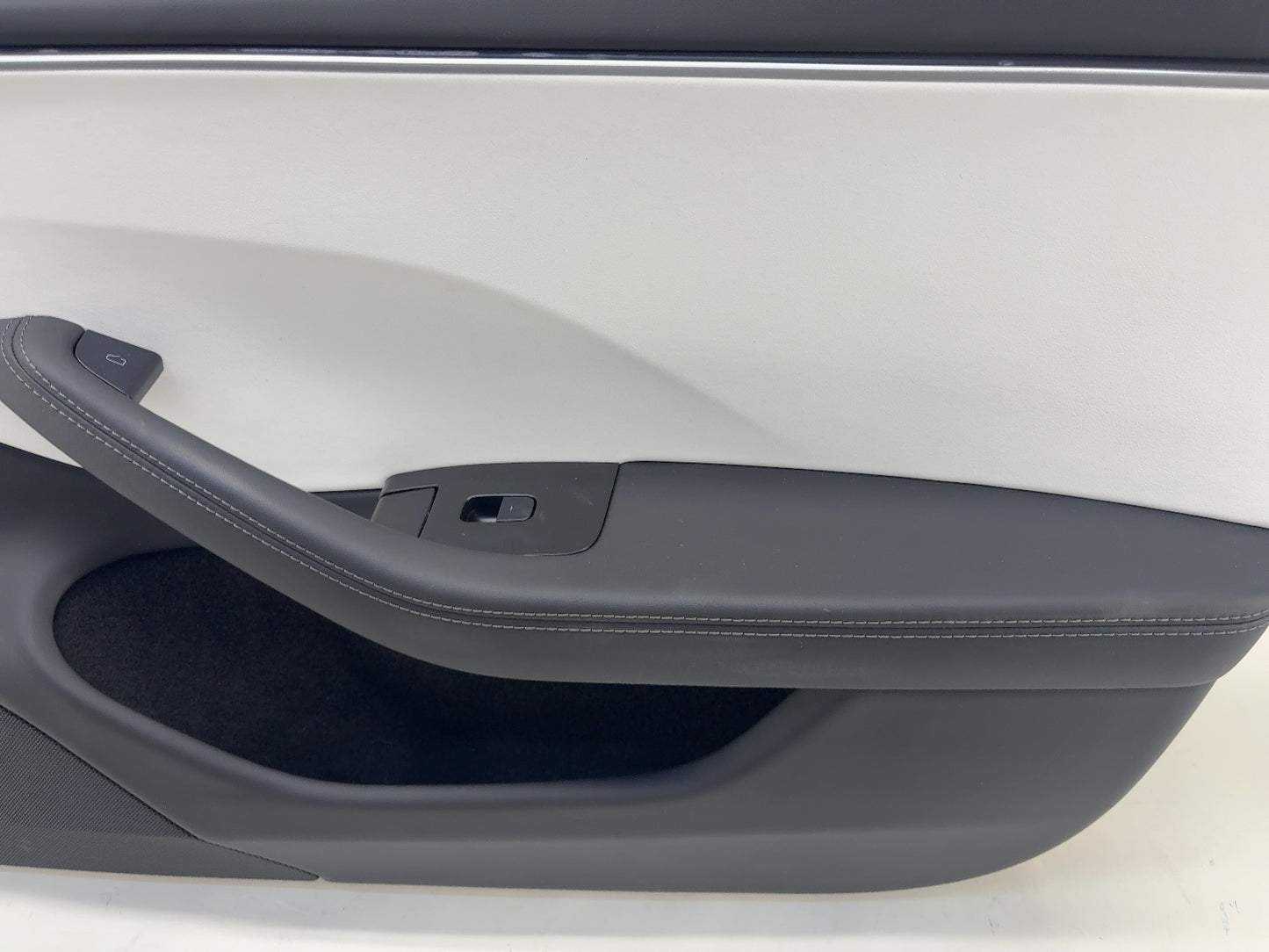 2025 Tesla Model 3 Highland Front Right Door Panel 1776743-20-E