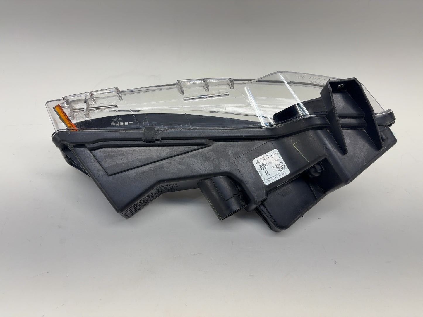 2021-2023 Tesla Model 3 Front Right Foglamp 1077390-00-F