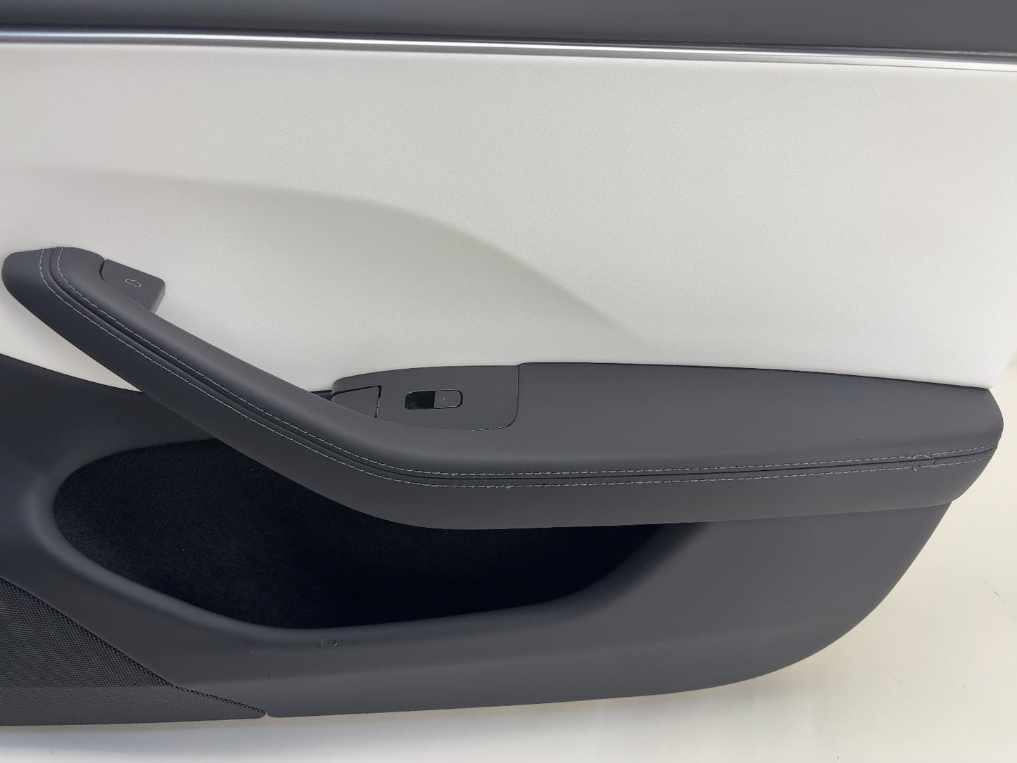2025 Tesla Model 3 Highland Front Right Door Panel 1776743-20-E