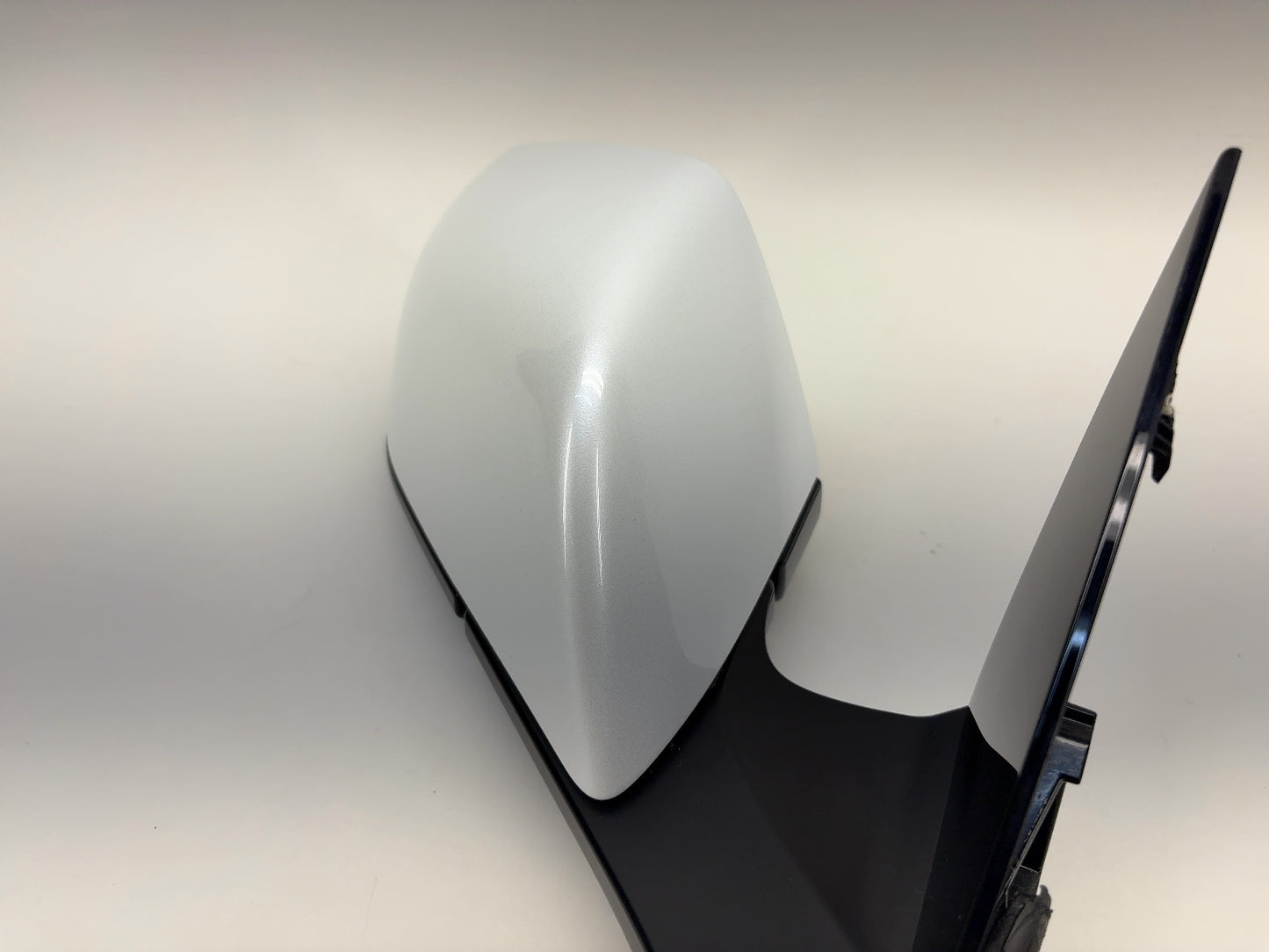 2021 Tesla Model 3 Front Right Door Mirror Assembly 1592032-00-B