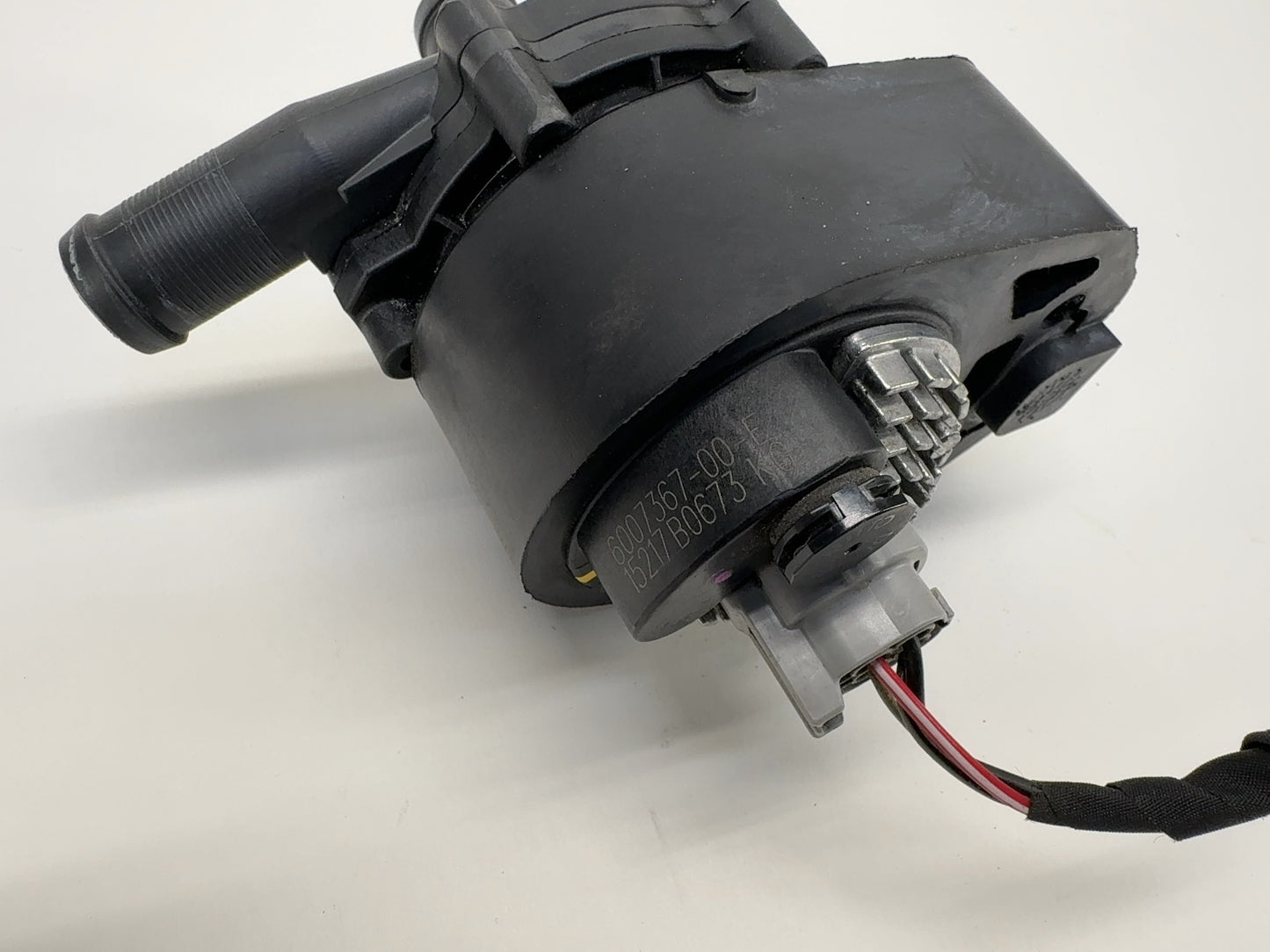 2015 Tesla Model S Coolant Pump 6007367-00-E