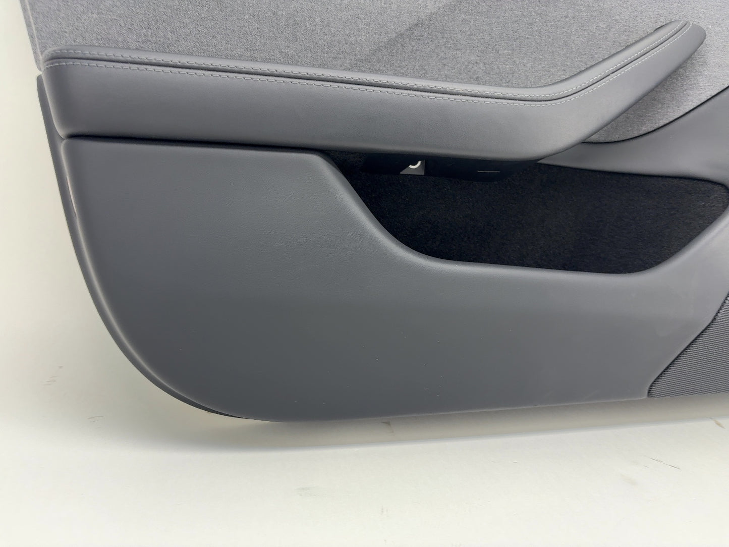 2024-2025 Tesla Model 3 Highland Front Left Door Panel 1776730-20-D