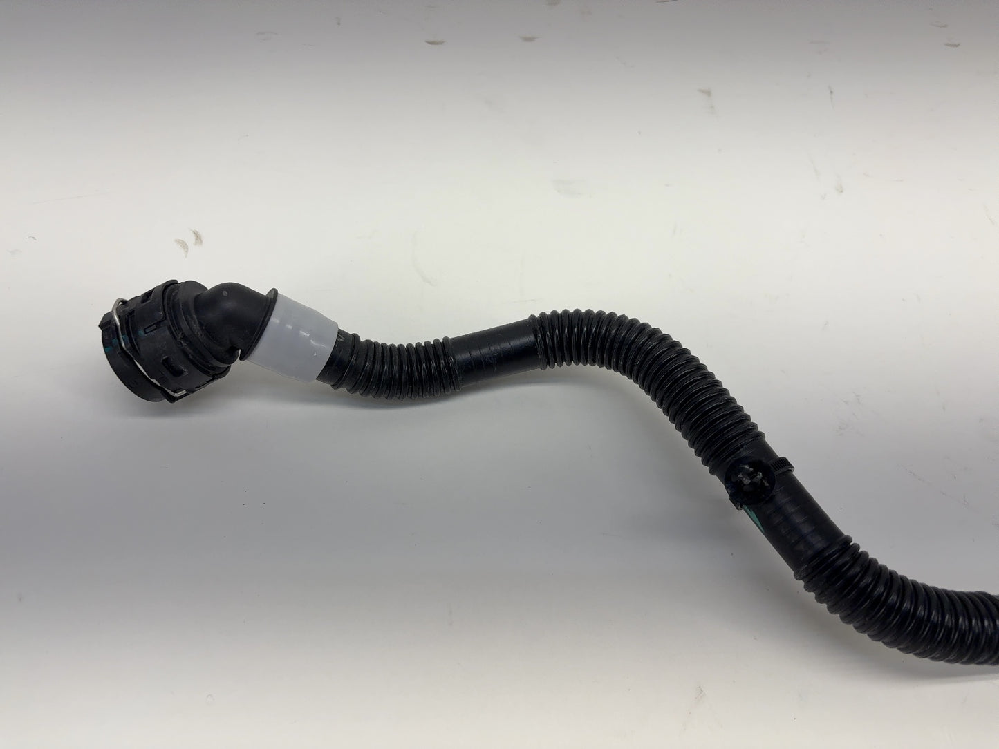 2025 Tesla Model 3 Highland Inlet Radiator Hose 1501345-00-B