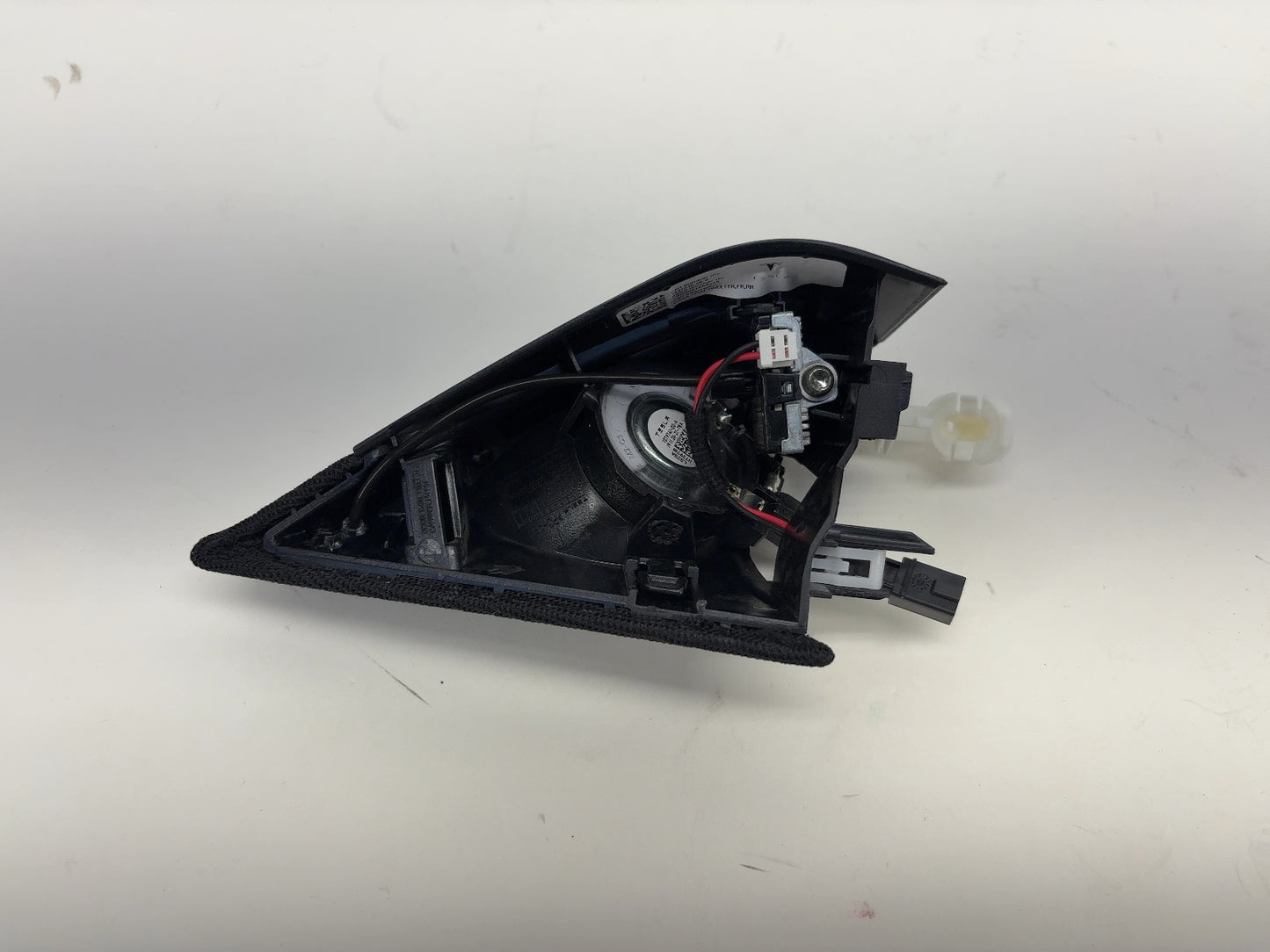 2026 Tesla Model Y Juniper Front Right Door Tweeter 3641645-00-H