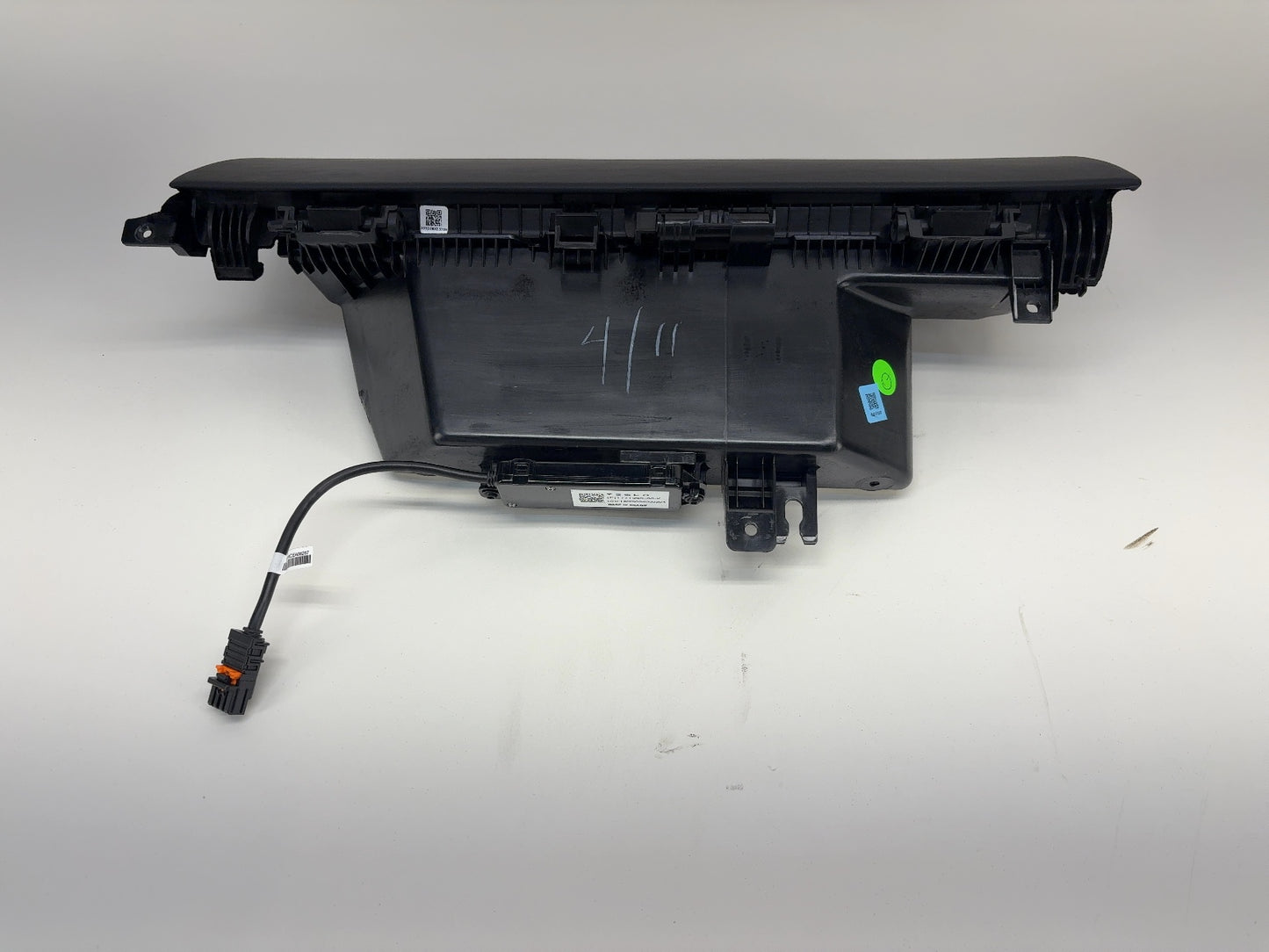 2026 Tesla Model Y Juniper Instrument Panel Glove Box 1935933-50-D