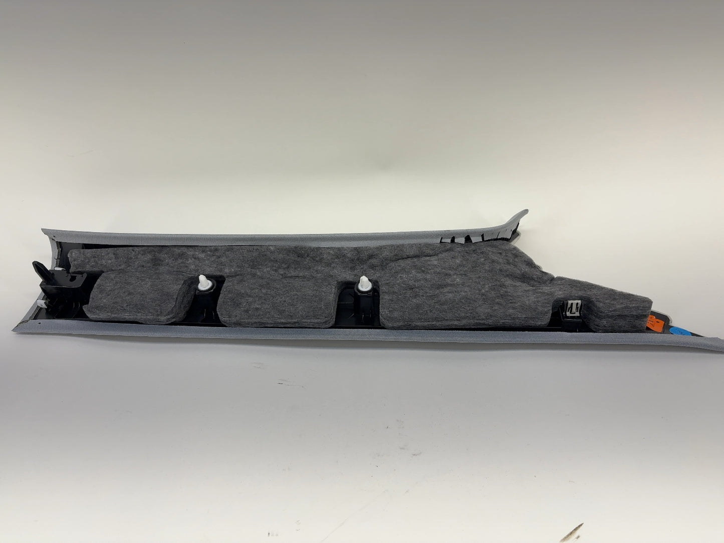 2026 Tesla Model Y Juniper A Pillar Upper Trim Left 1935479-50-E