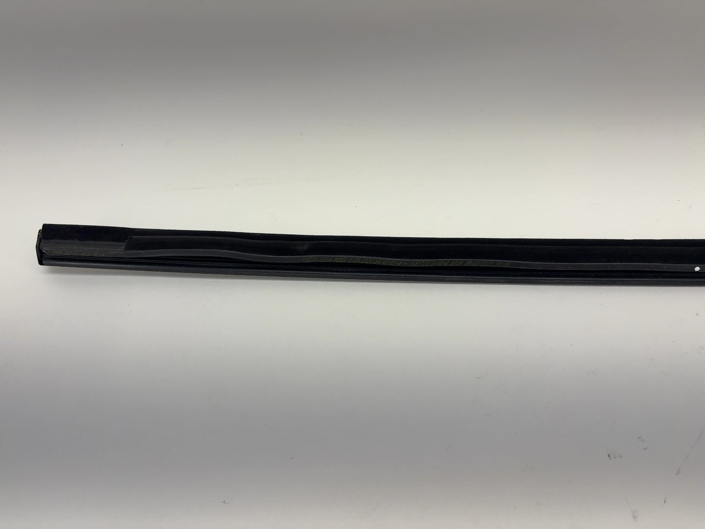 2026 Tesla Model Y Juniper Front Left Door Belt Molding 2022803-21-A