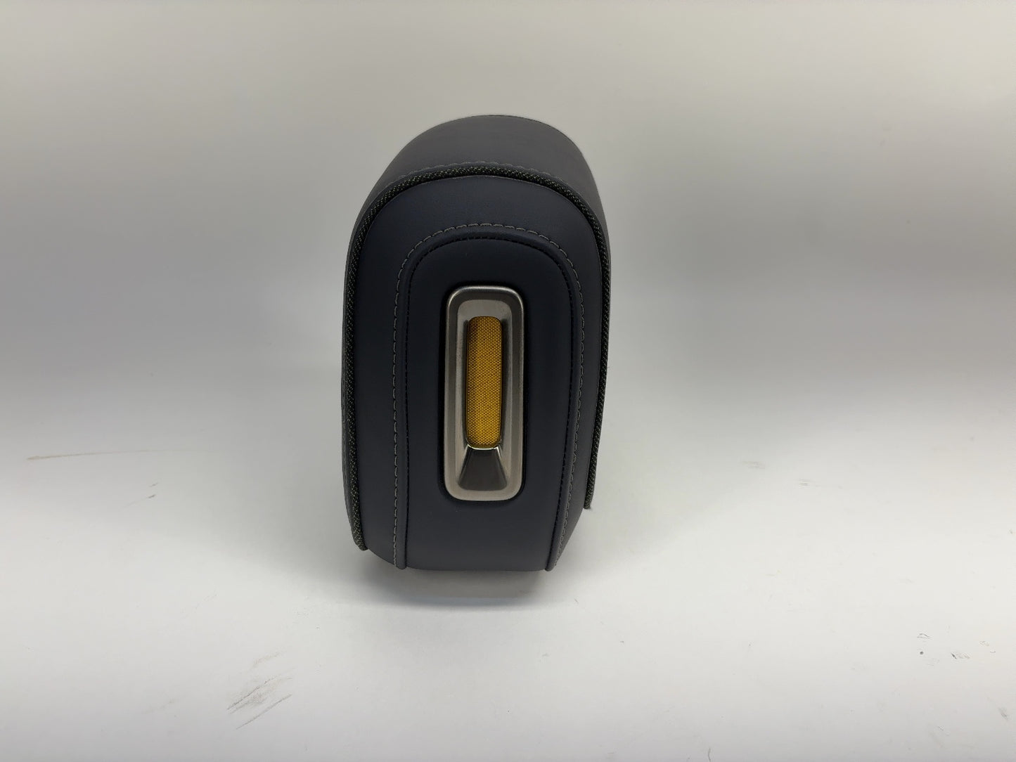 2024 Rivian R1T Headrest Black PT00042031-E