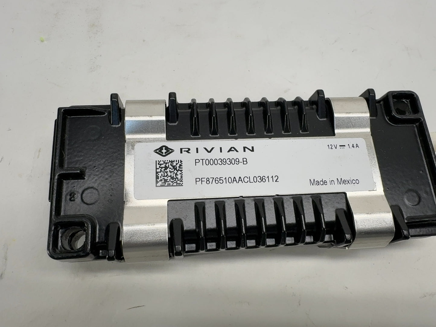 2023 Rivian R1T Antenna Amp Amplifier Control Module Unit PT00039309-B