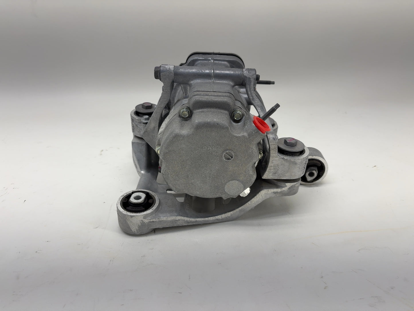 2023 Rivian R1T Ac Compressor Pump Unit W/ Bracket PT00001667-G
