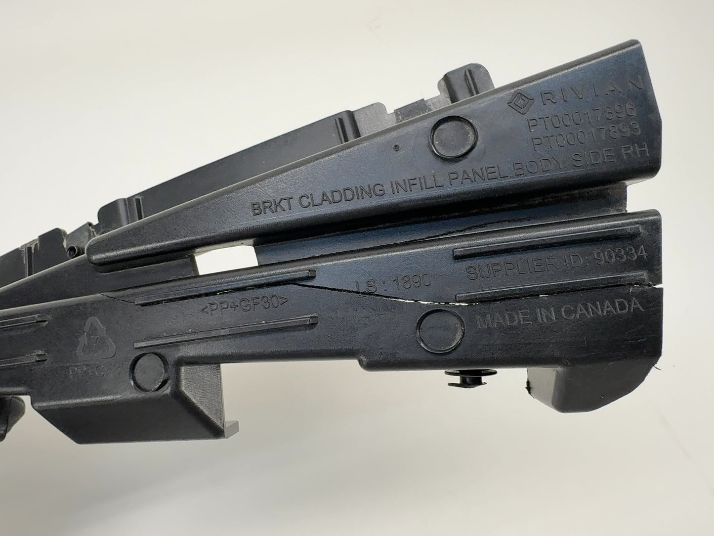2023 Rivian R1T Rear Right Quarter Wheel Arch Support Bracket Cracked* PT00017896-C