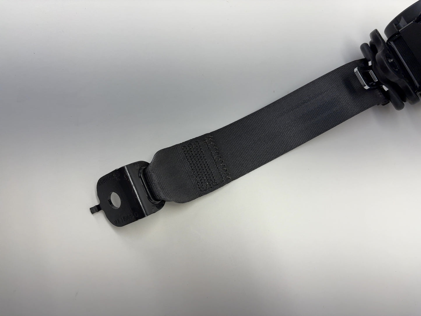 2023 Rivian R1T Rear Center Seat Belt Retractor PT00001051-H