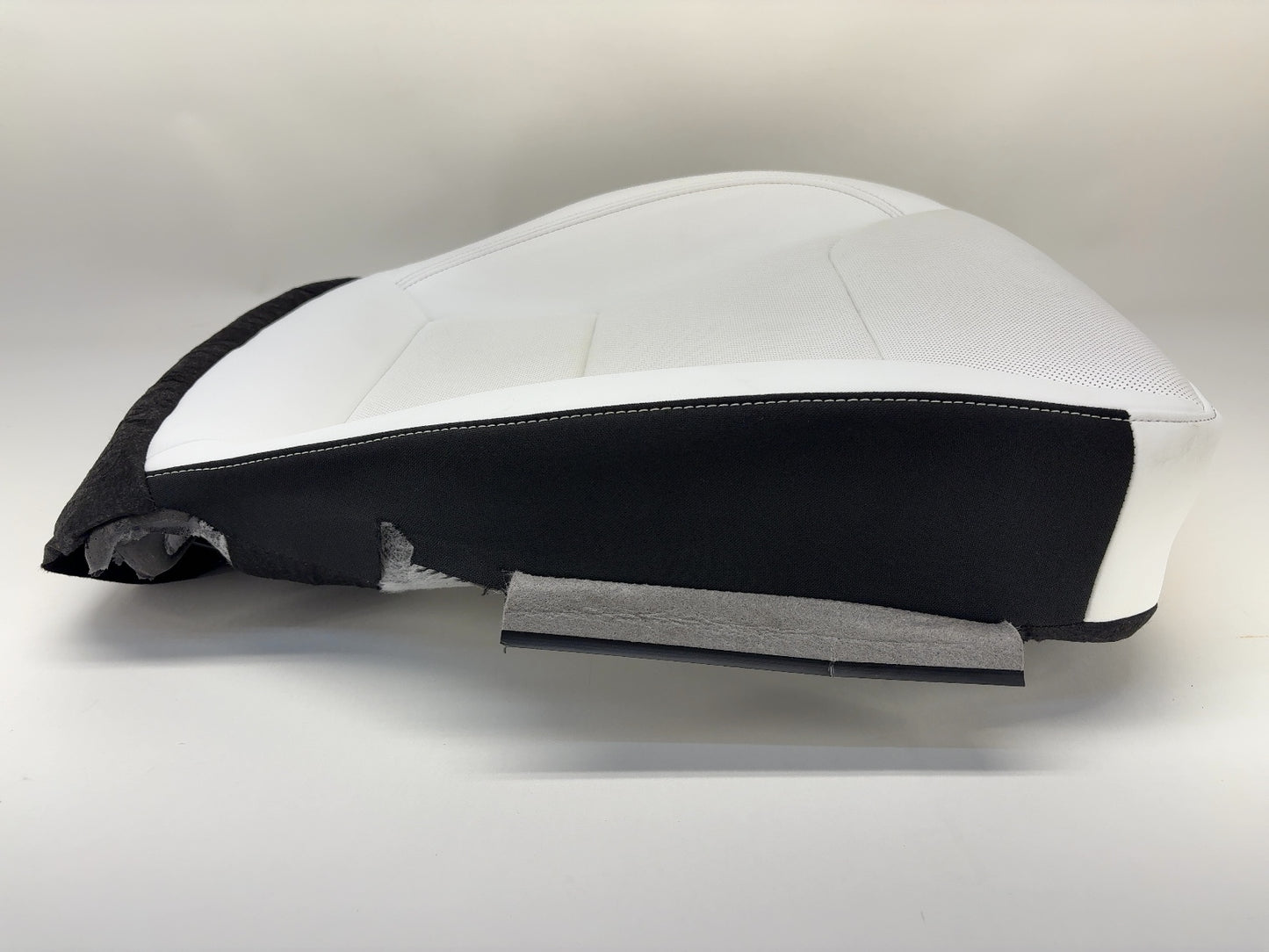 2025 Tesla Model Y Juniper Driver Seat Lower Cushion White 2048708-02-C