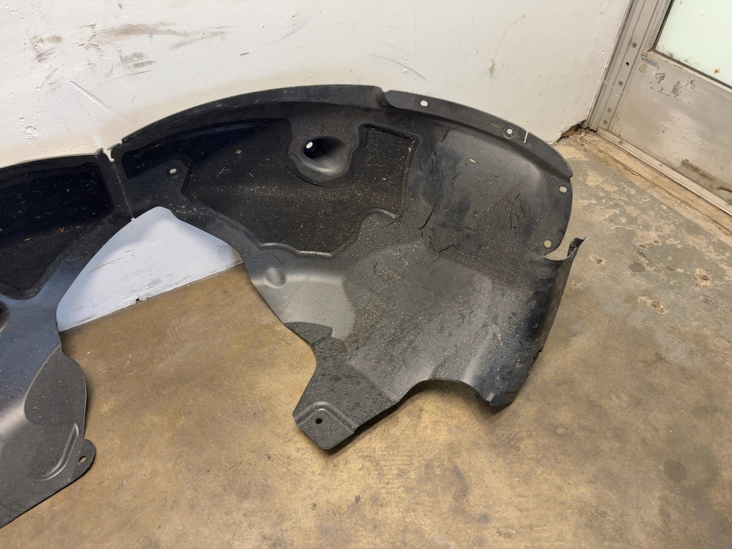 2024-2025 Tesla Model 3 Highland Front Left Wheel Arch Liner 1694553-00-E