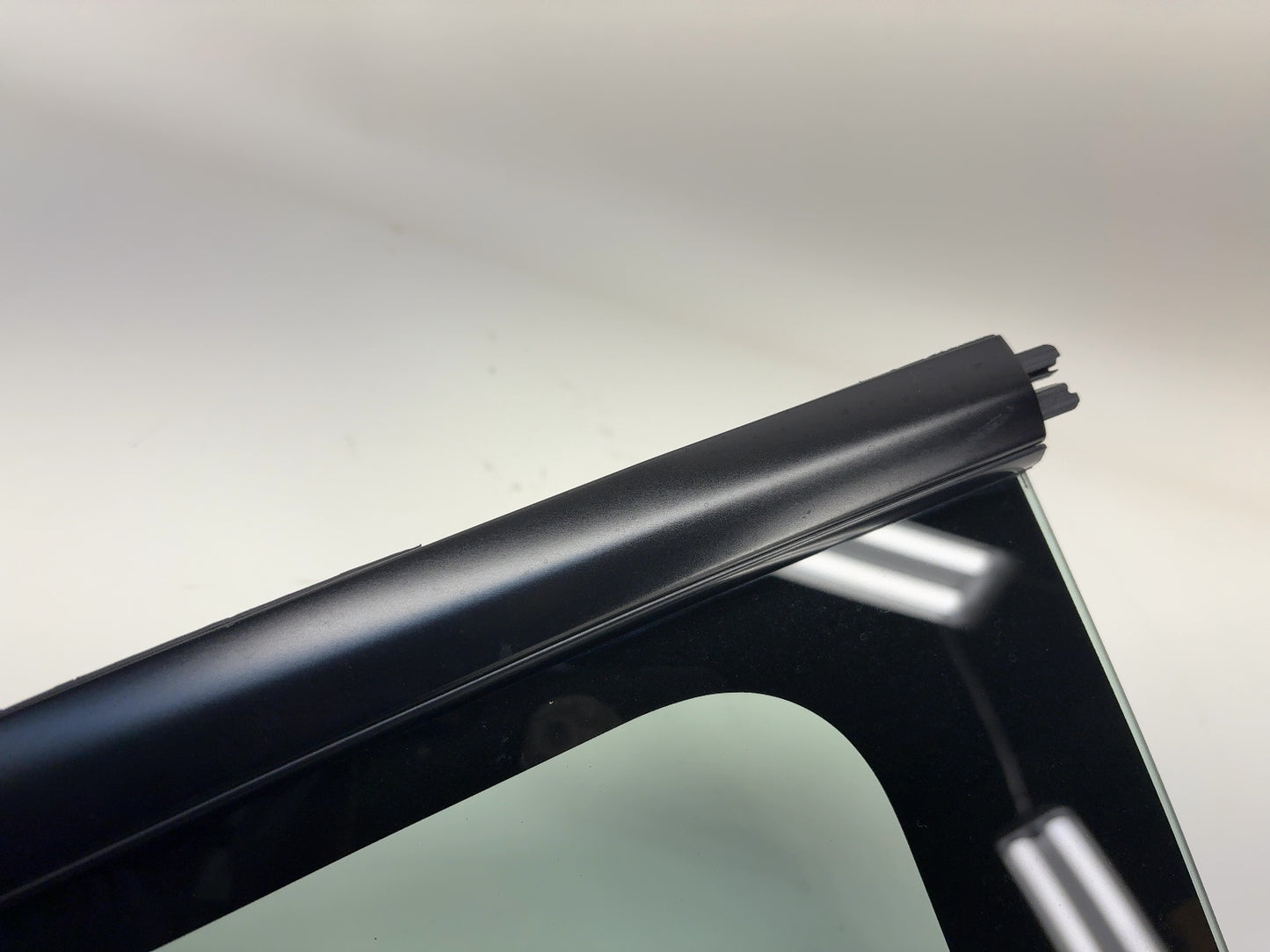 2021-2023 Tesla Model 3 Right Quarter Glass 1514979-01-C