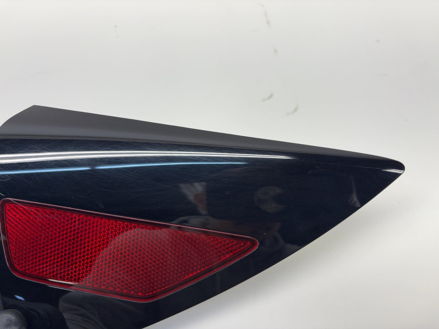 2021-2022 Tesla Model 3 Rear Right Quarter Reflector 1518783-00-A