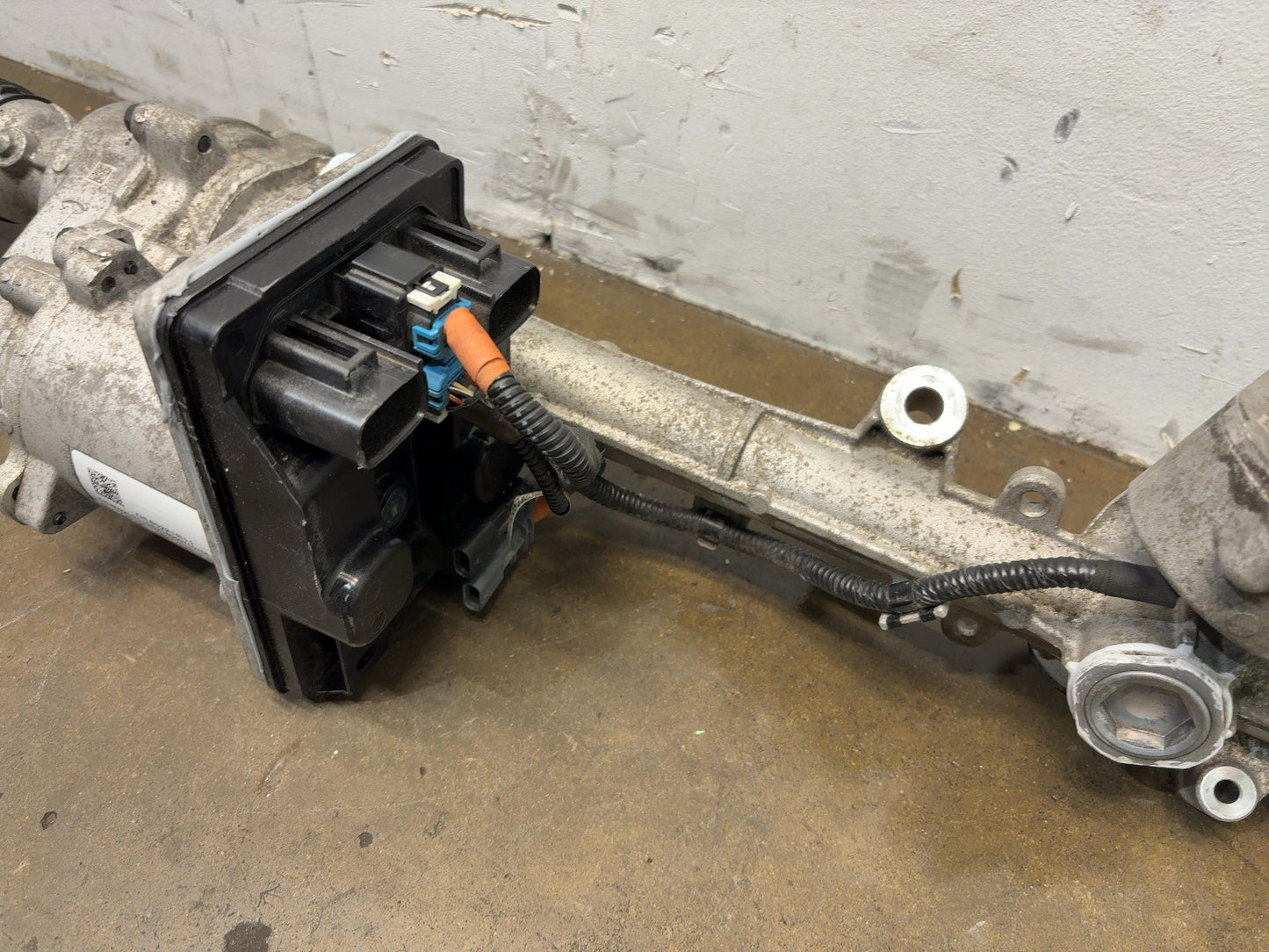 2018-2020 Tesla Model 3 Steering Rack Assembly 1044831-99-E